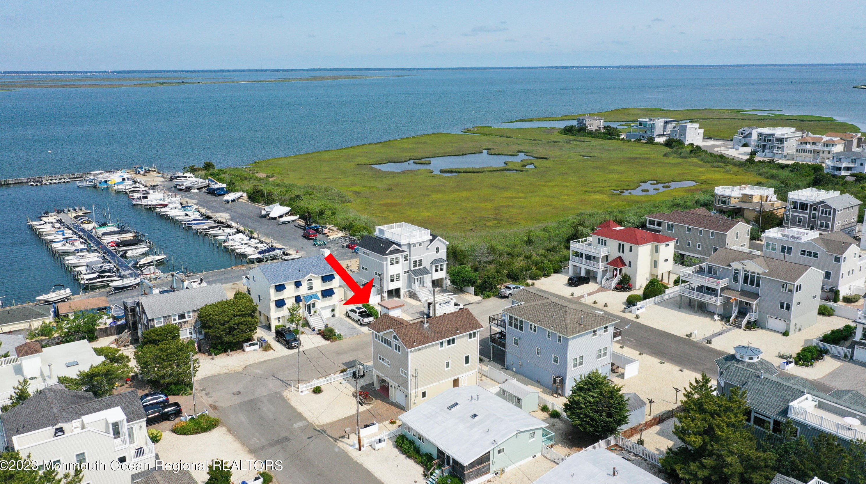 25 W Julia Ave, Long Beach Township, NJ 08008