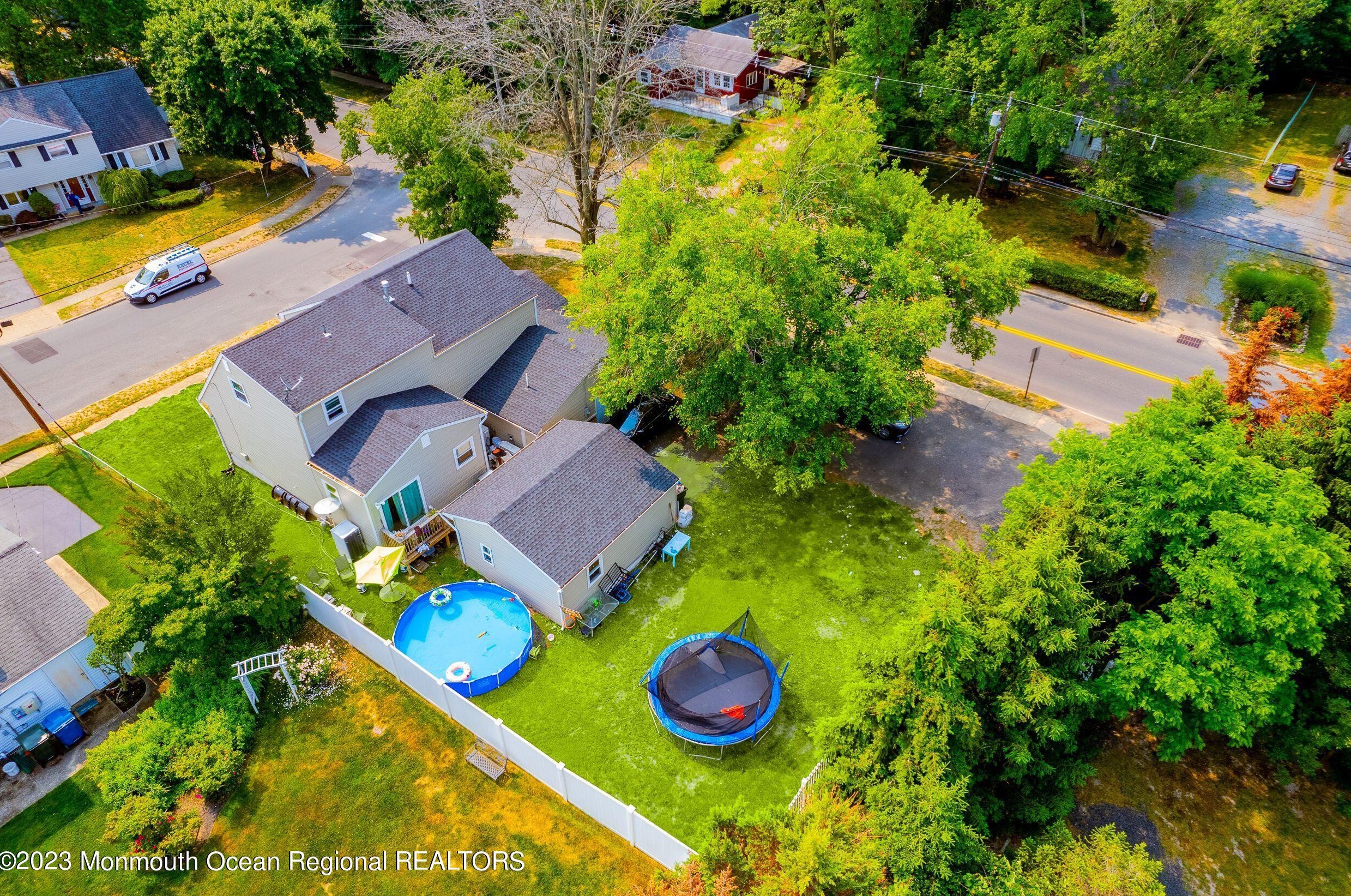 451 Middle Rd, Hazlet, NJ 07730