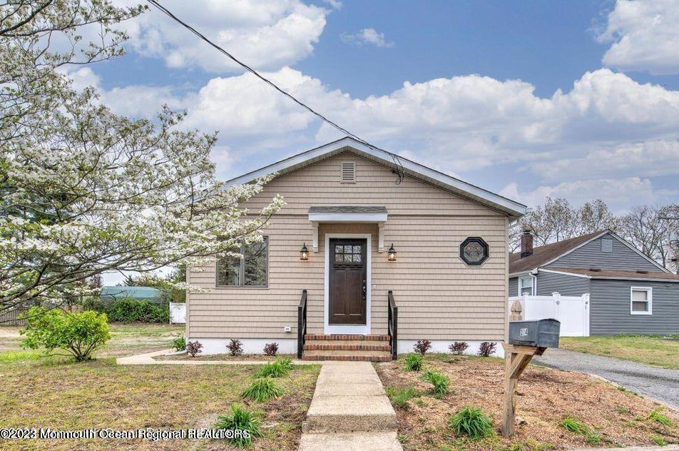 314 Motor Rd, Pine Beach, NJ 08741-1035