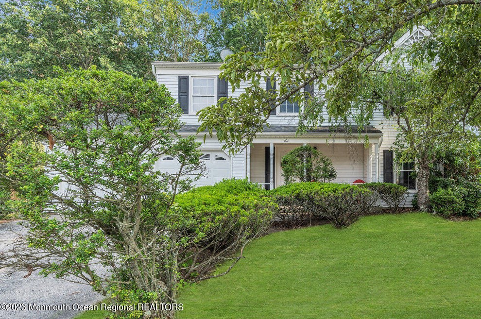 6 Weymouth Dr, Wall Township, NJ 07731-1574