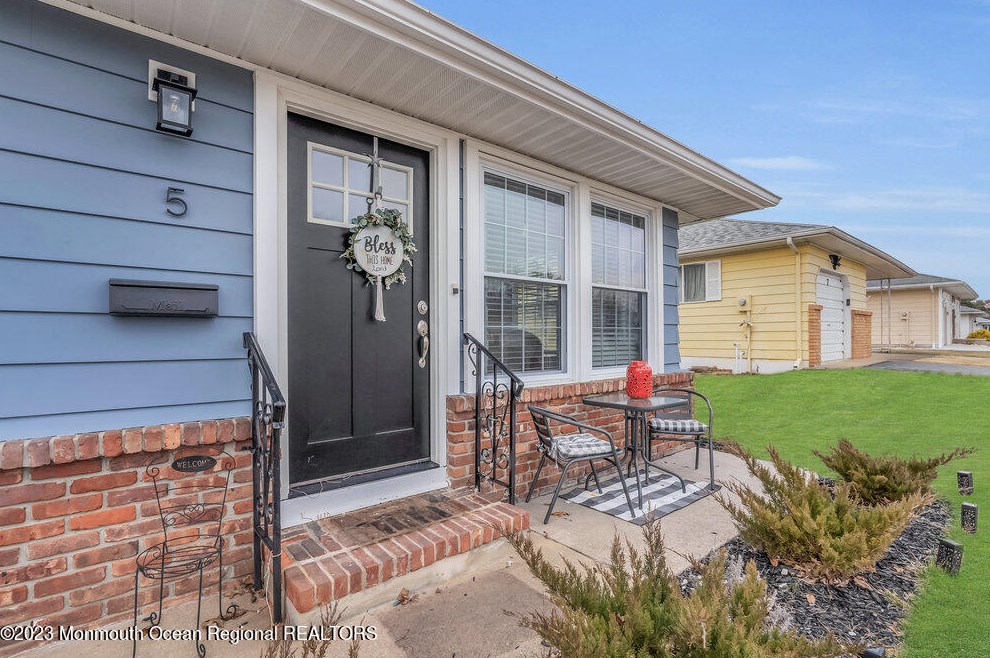 5 Margarita St, Toms River NJ  08757-4033 exterior