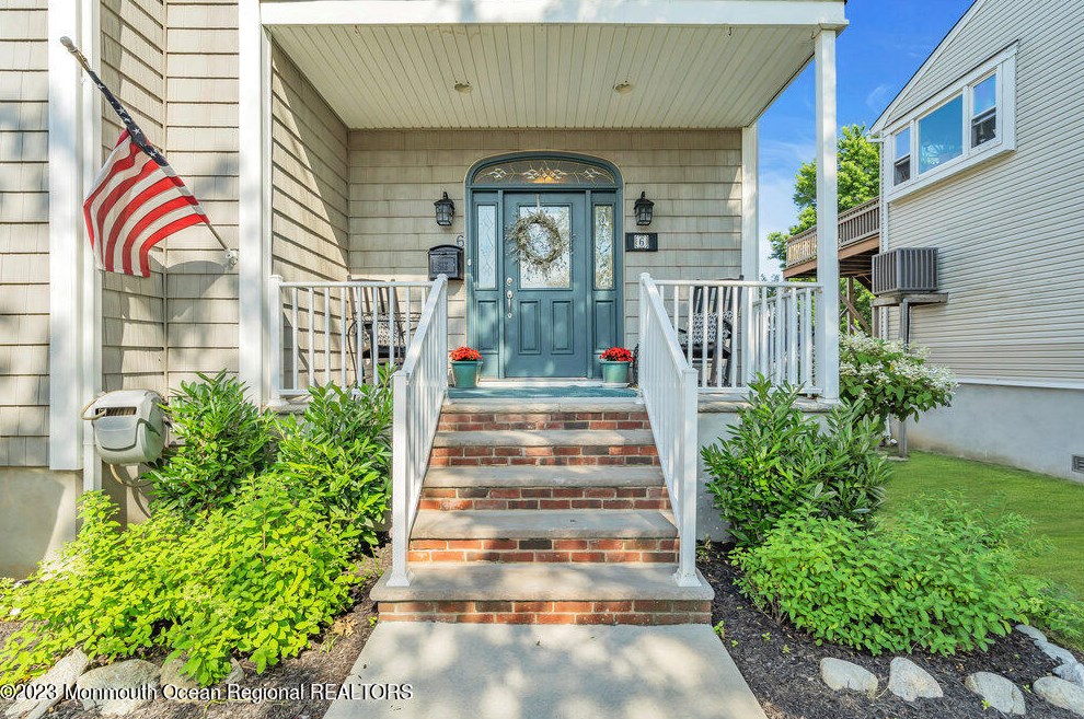 6 Leonard Ave, Leonardo, NJ 07737