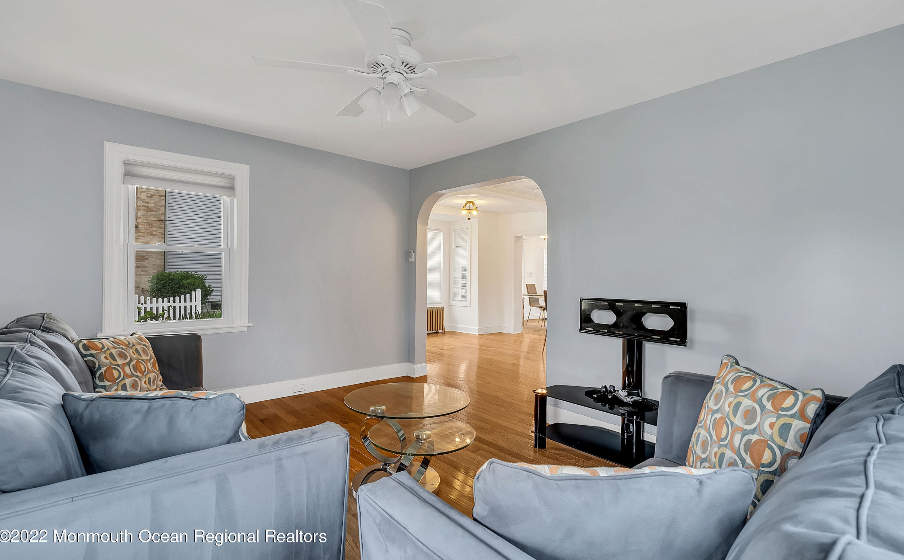 370 Park Ave, Oakhurst NJ  07755-1245 exterior