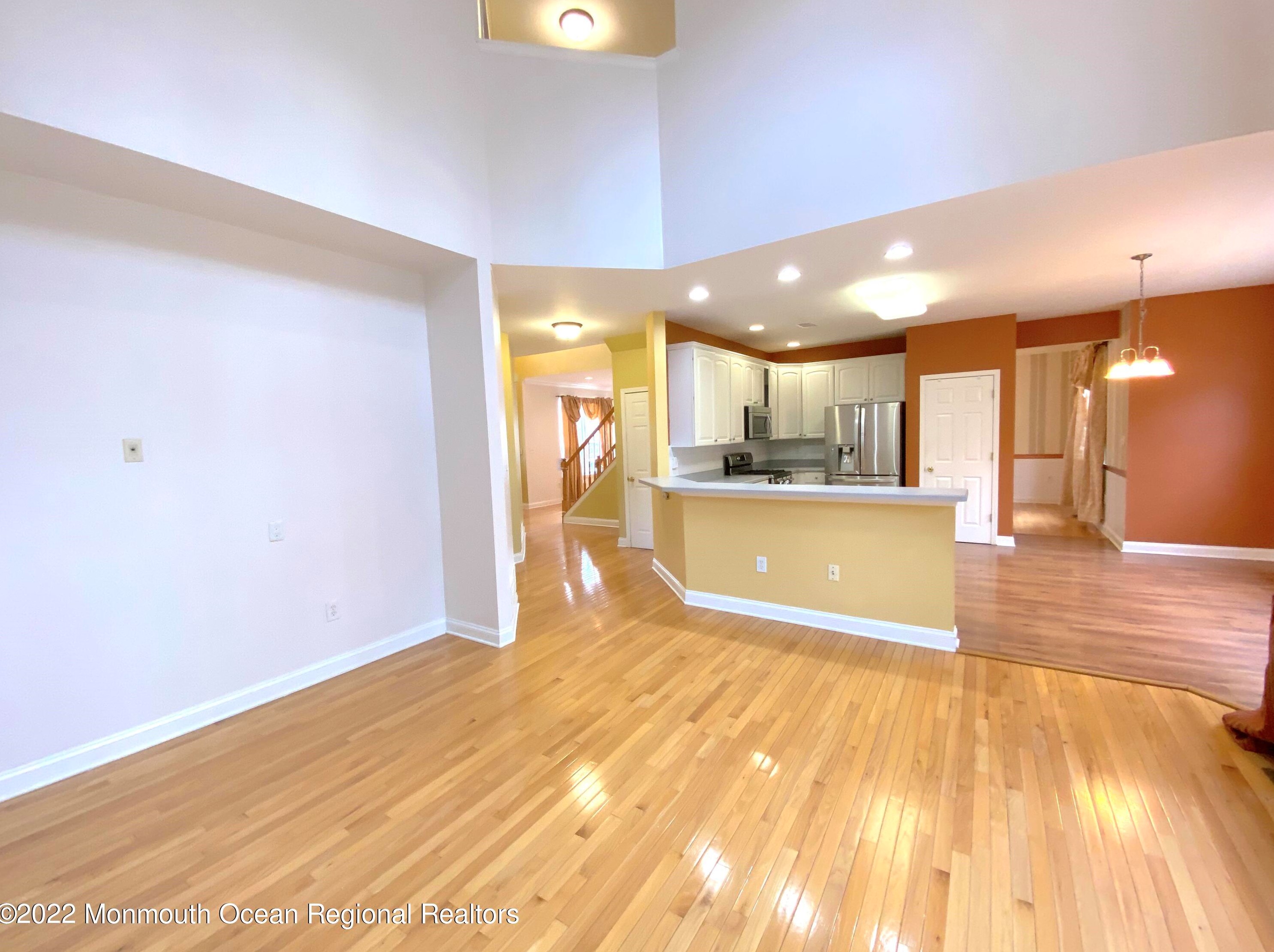 259 Candlewyck Ct, Morganville, NJ 07751