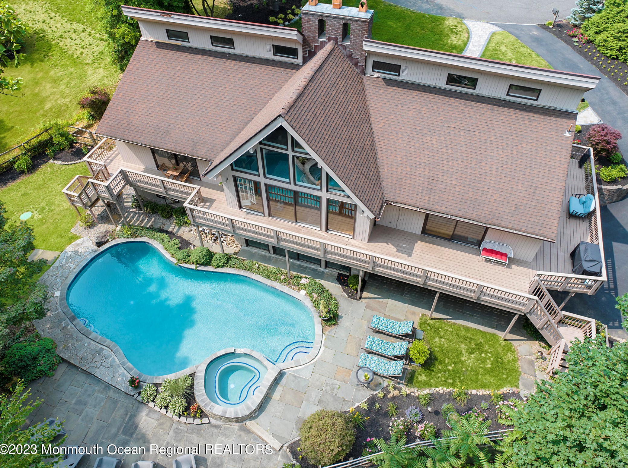 4 Holly Glen Way, Holmdel Village, NJ 07733