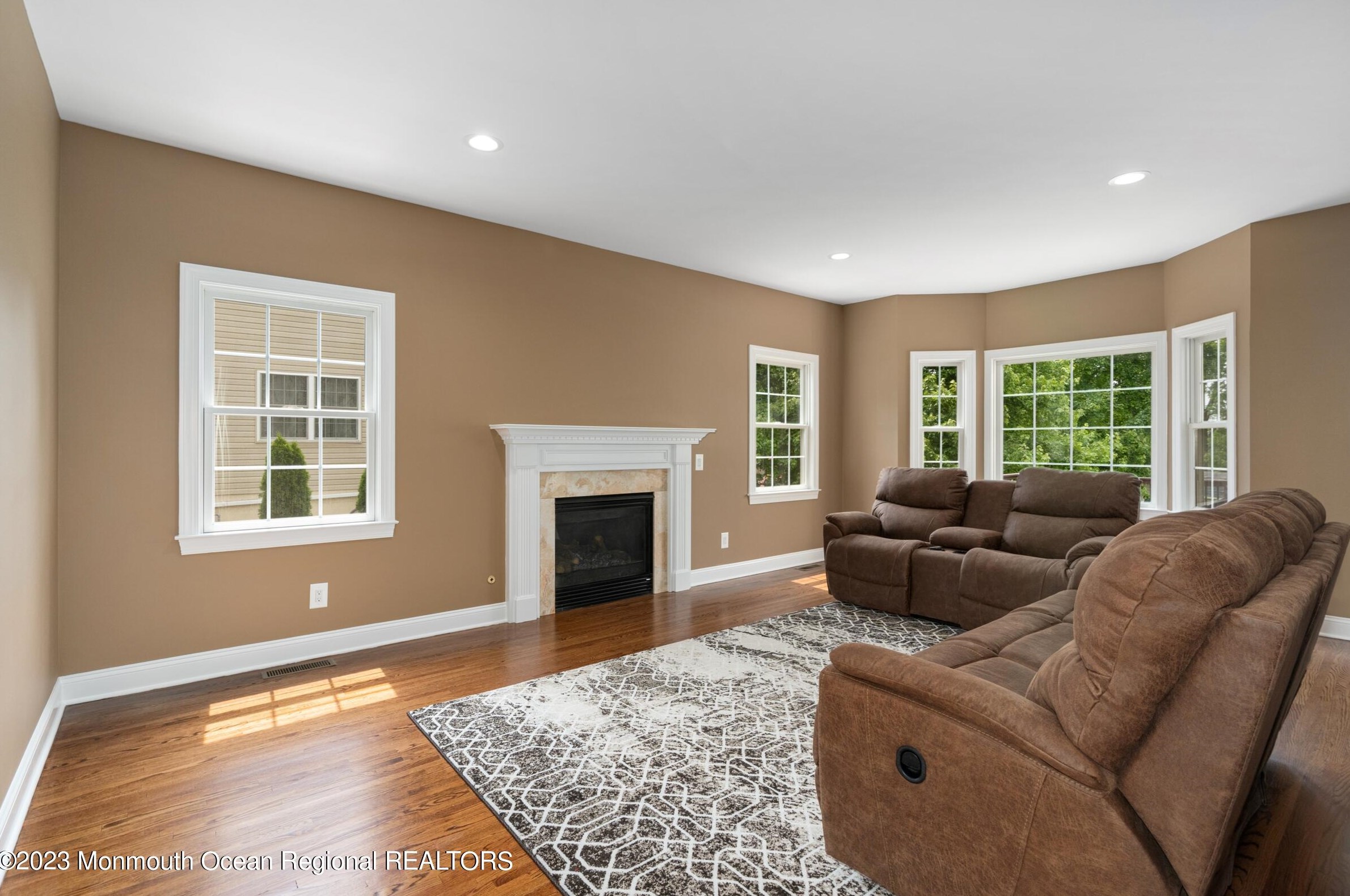 496 Ridgedale Ave, East Hanover NJ  07936-3006 exterior