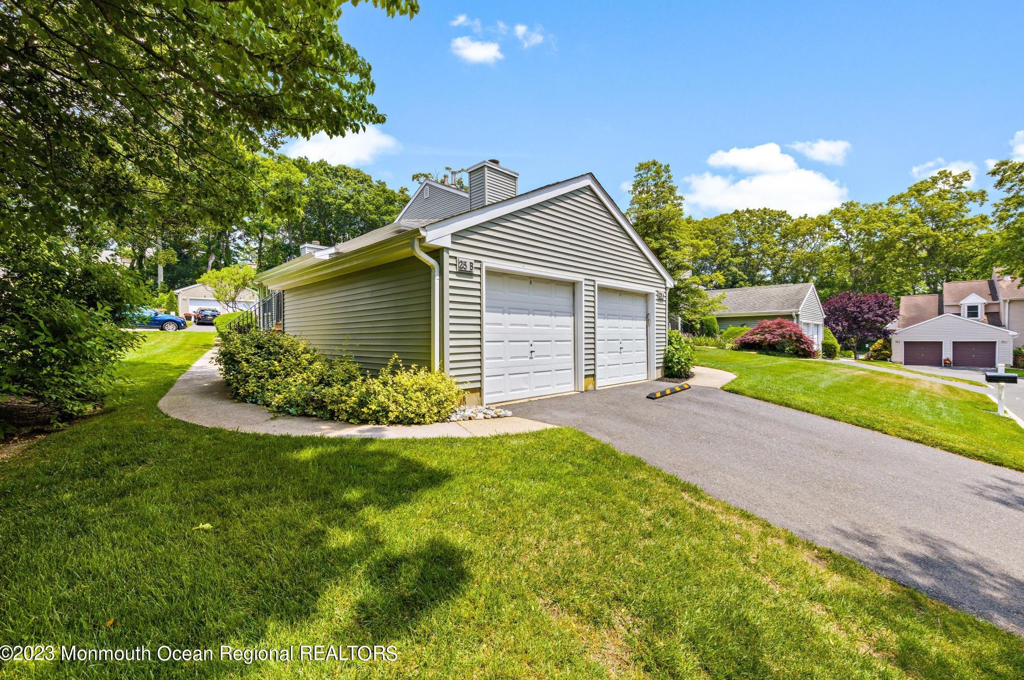 25 Maple Ln #a, Brielle, NJ 08730