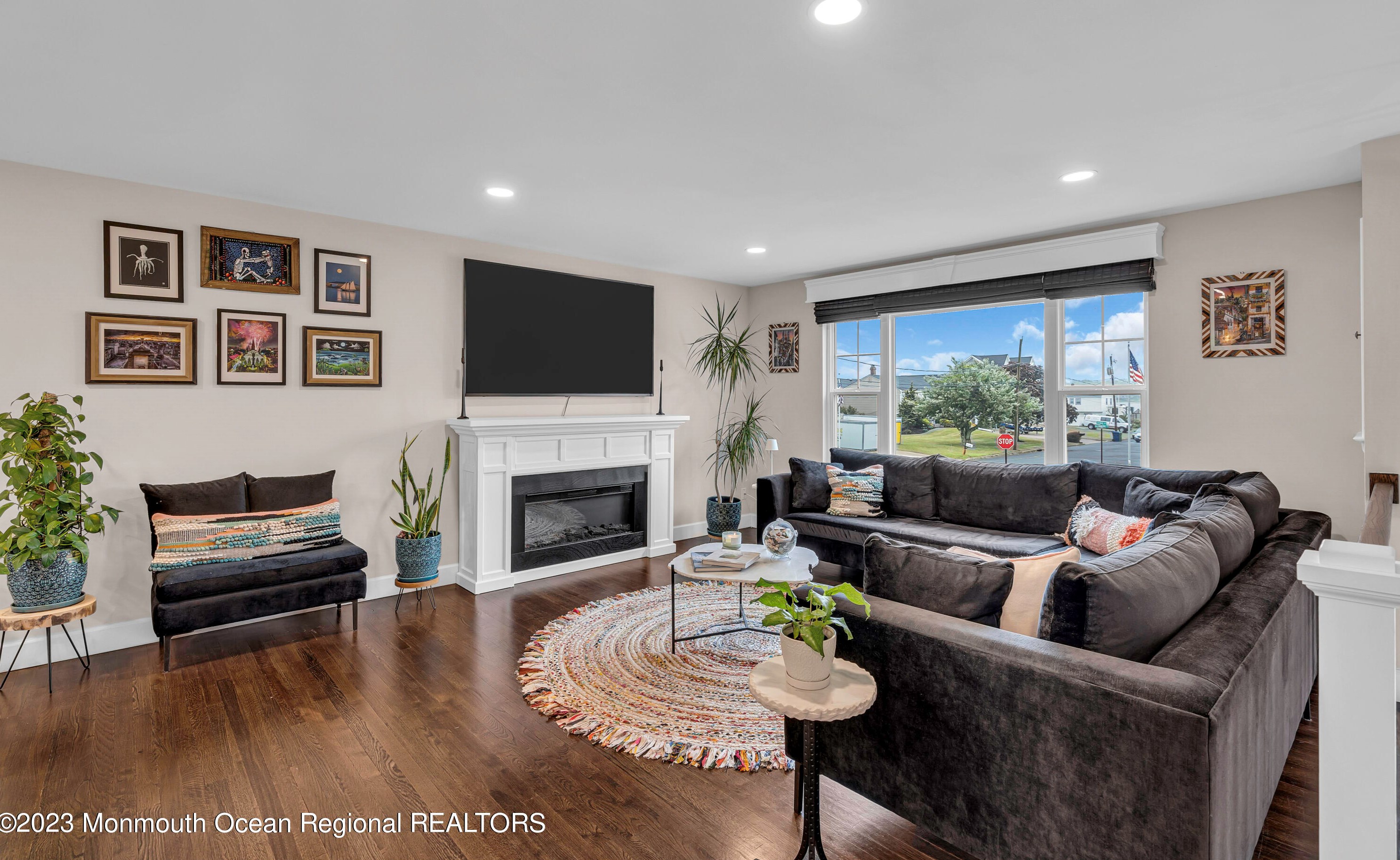 21 Sylvan Dr, Wall Township, NJ 07753