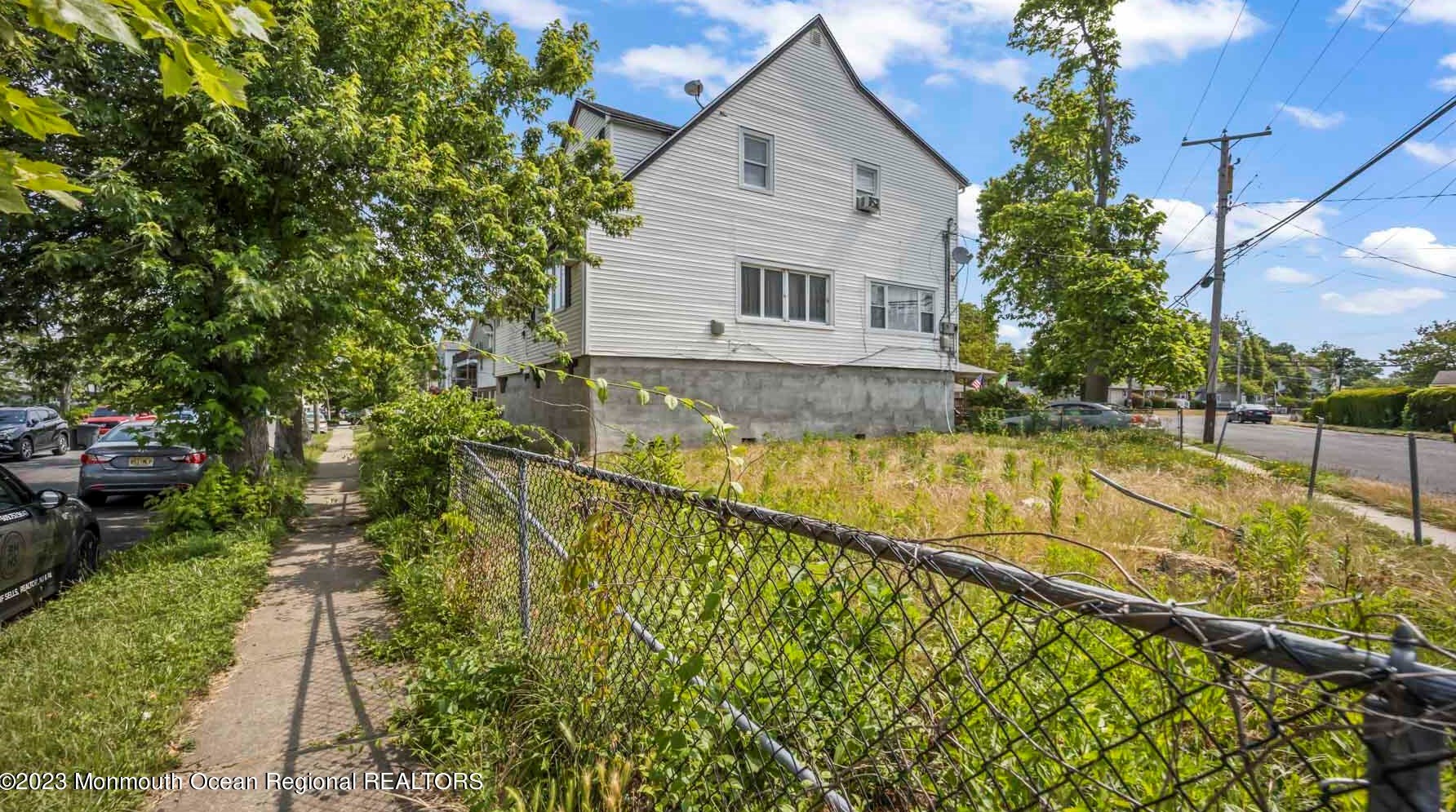 36 Orchard St, Ideal Beach, NJ 07734