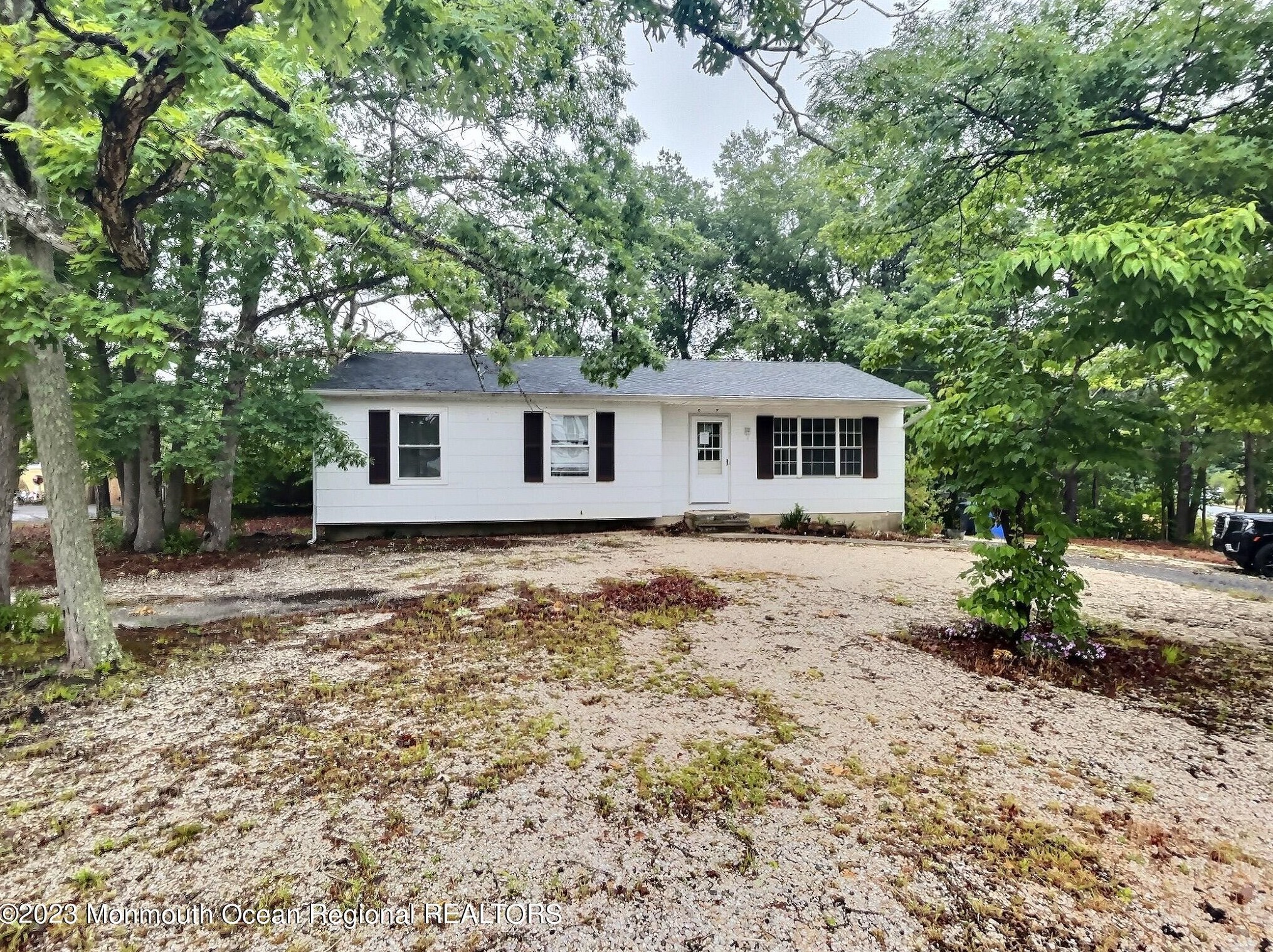 269 Nautilus Dr, Cedar Bonnet Island, NJ 08050