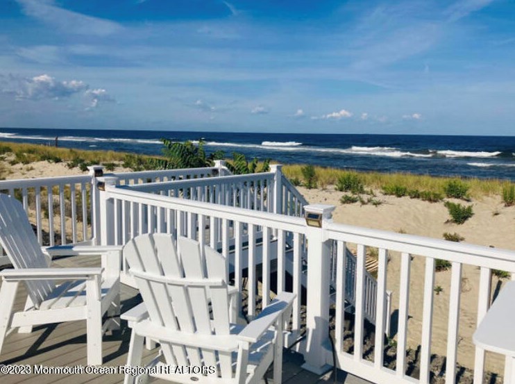 260 Ocean Ave #16a, Locust, NJ