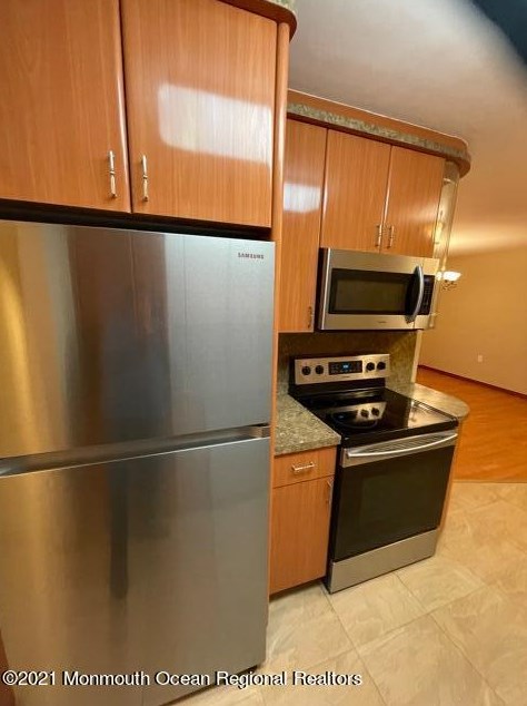 19 Pine Cluster Cir Unit J, Millstone Township, NJ