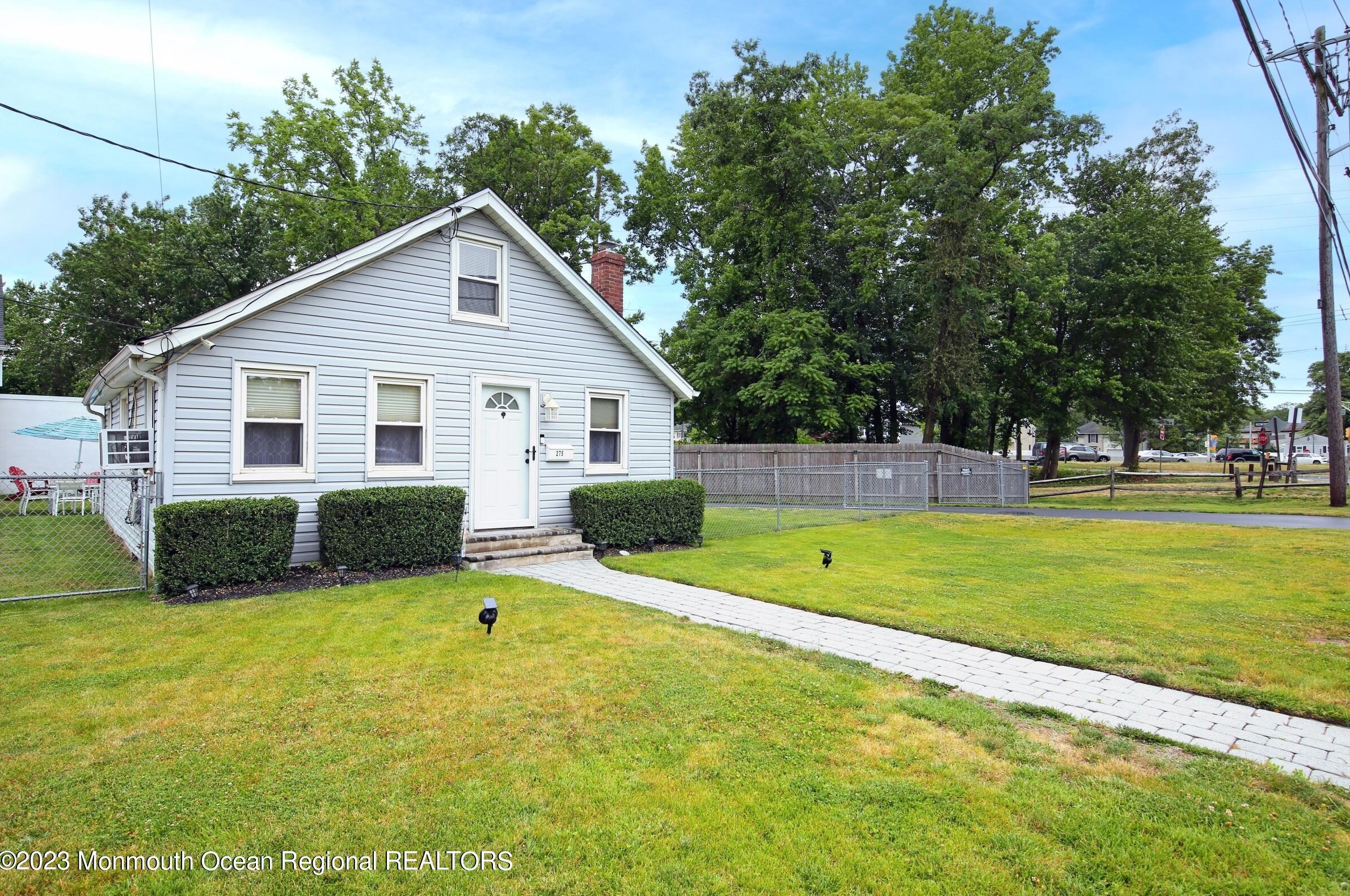 275 Thompson Ave, Middletown, NJ 07748