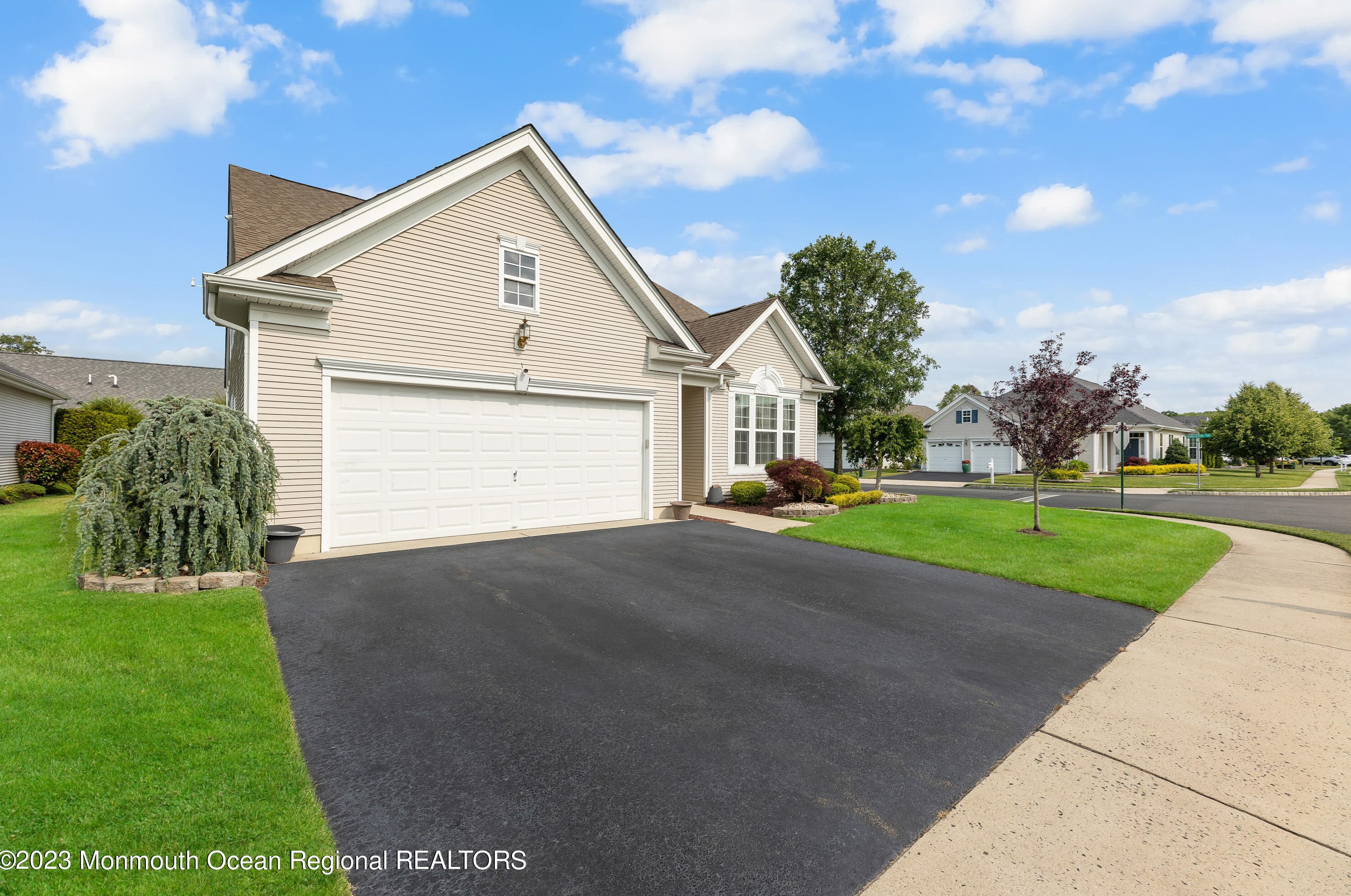168 Huntington Dr, Jackson Twp, NJ 08527