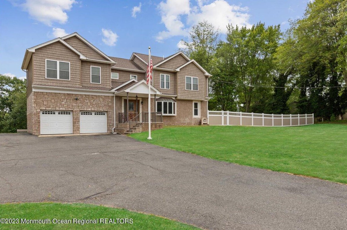 512 State Route 79, Morganville, NJ 07751