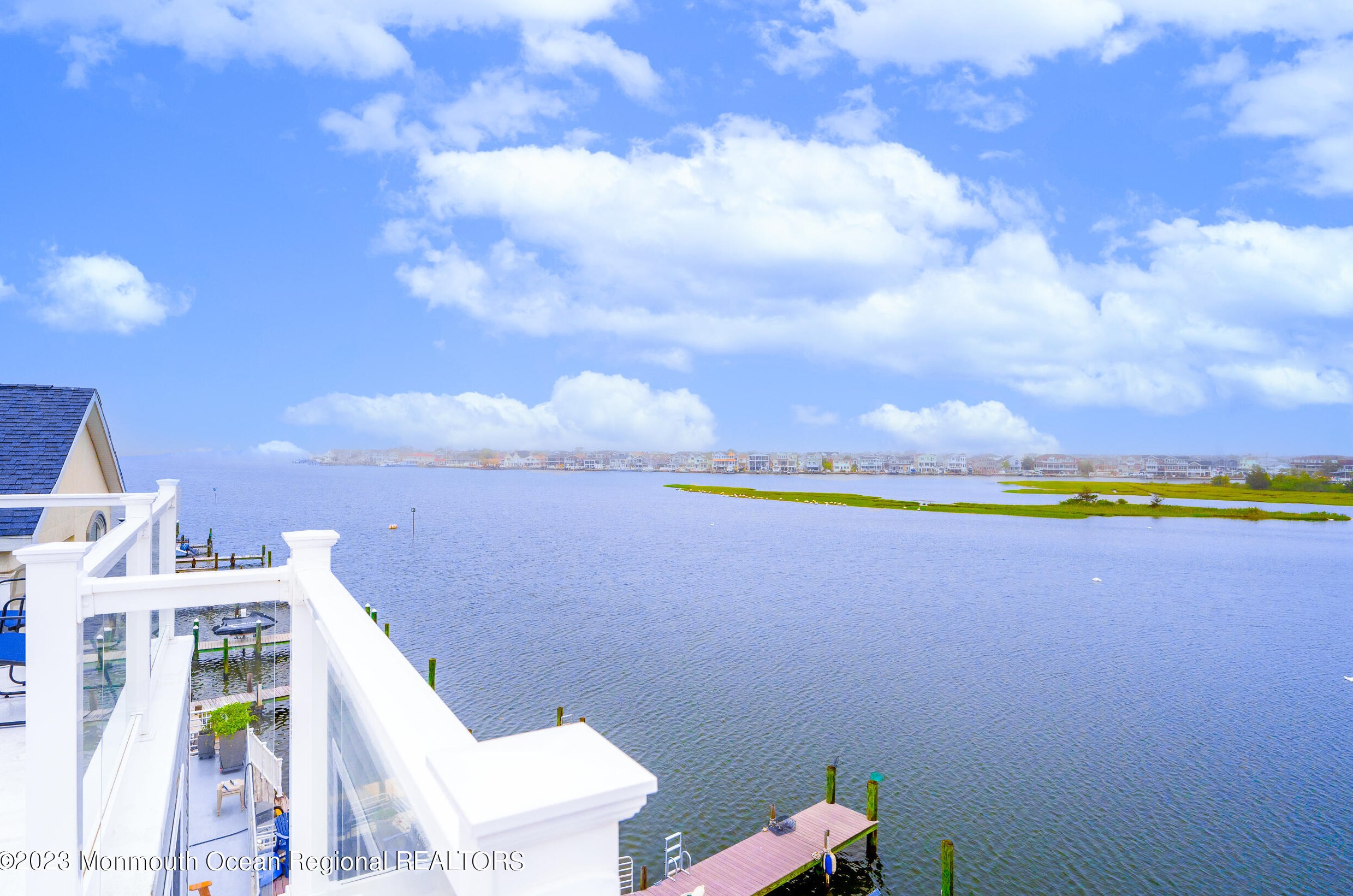 14 Harborside Dr E, Pelican Island, NJ 08751