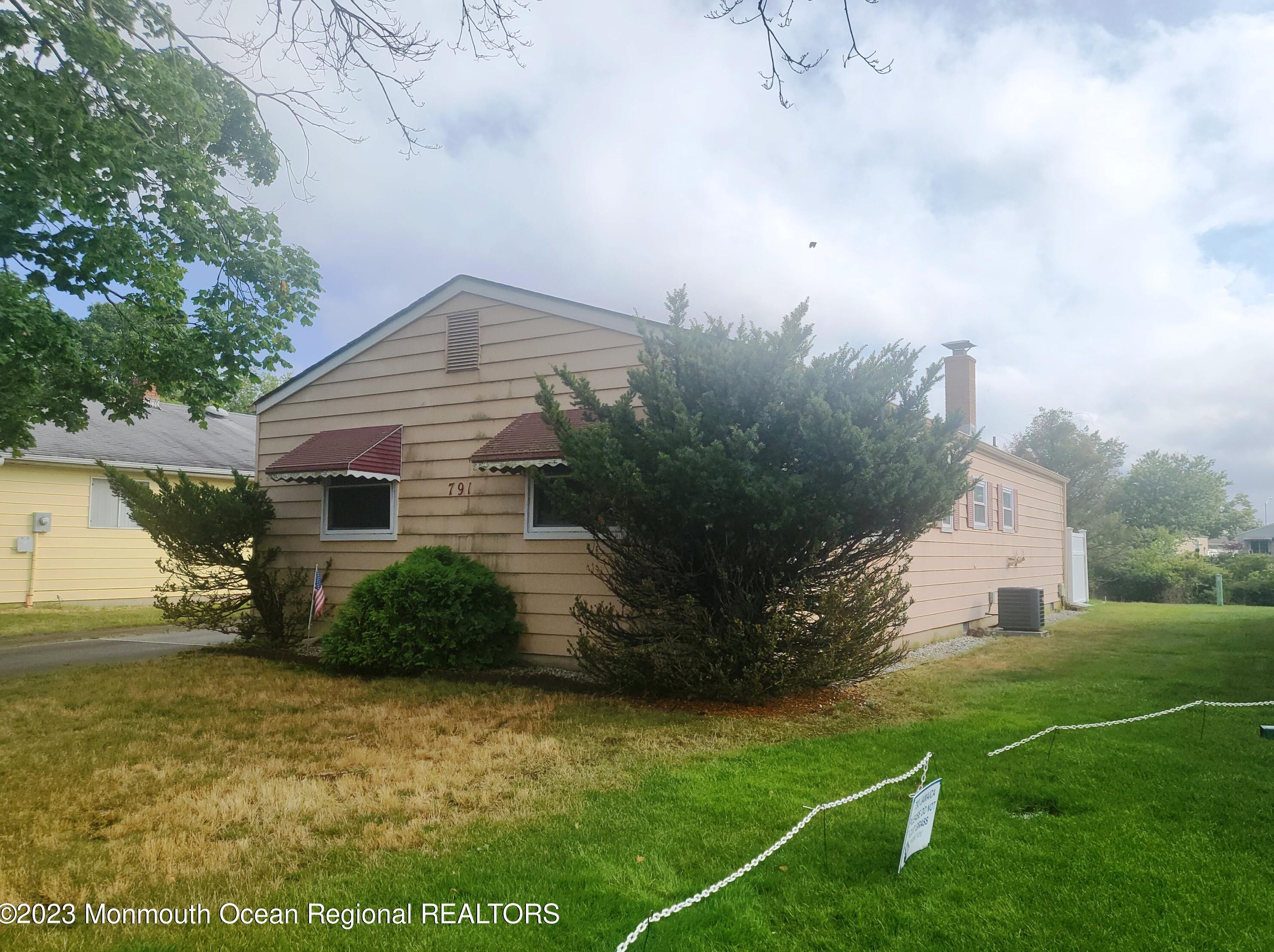 791 Jamaica Blvd, Toms River, NJ 08757