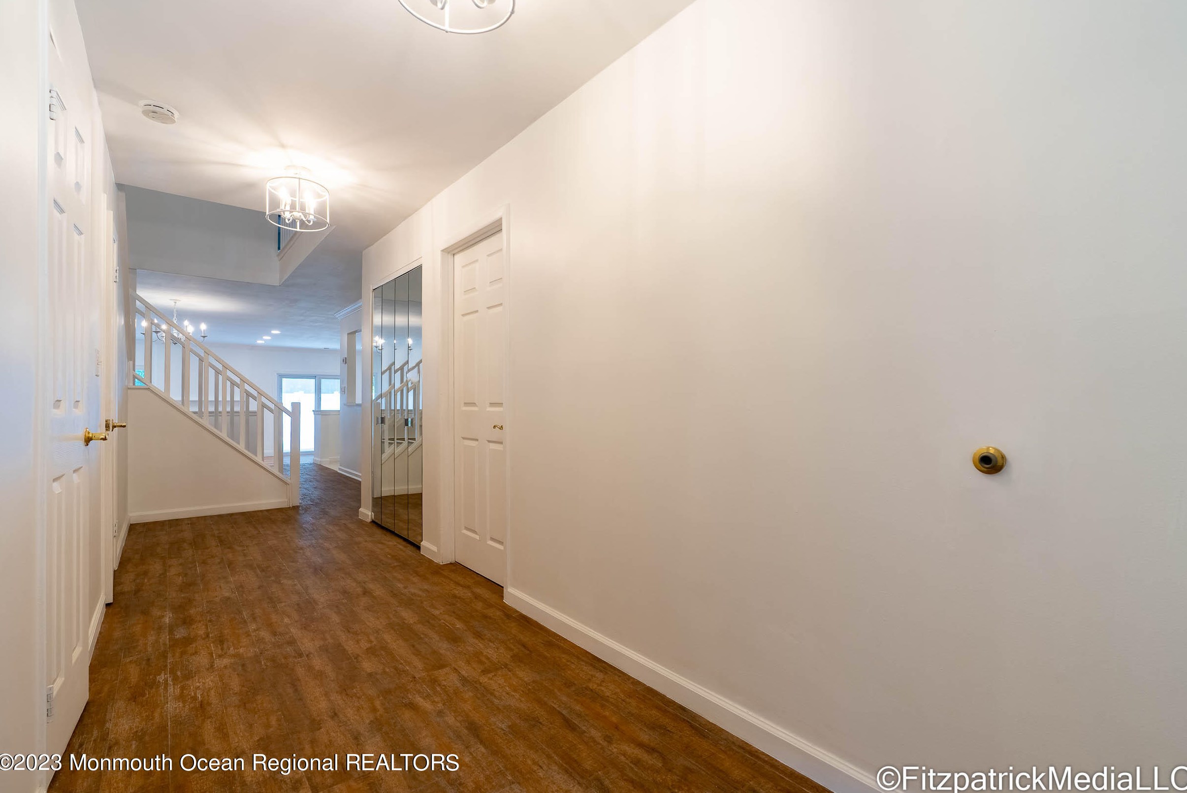 33 Lexington Cir, Matawan, NJ 07747