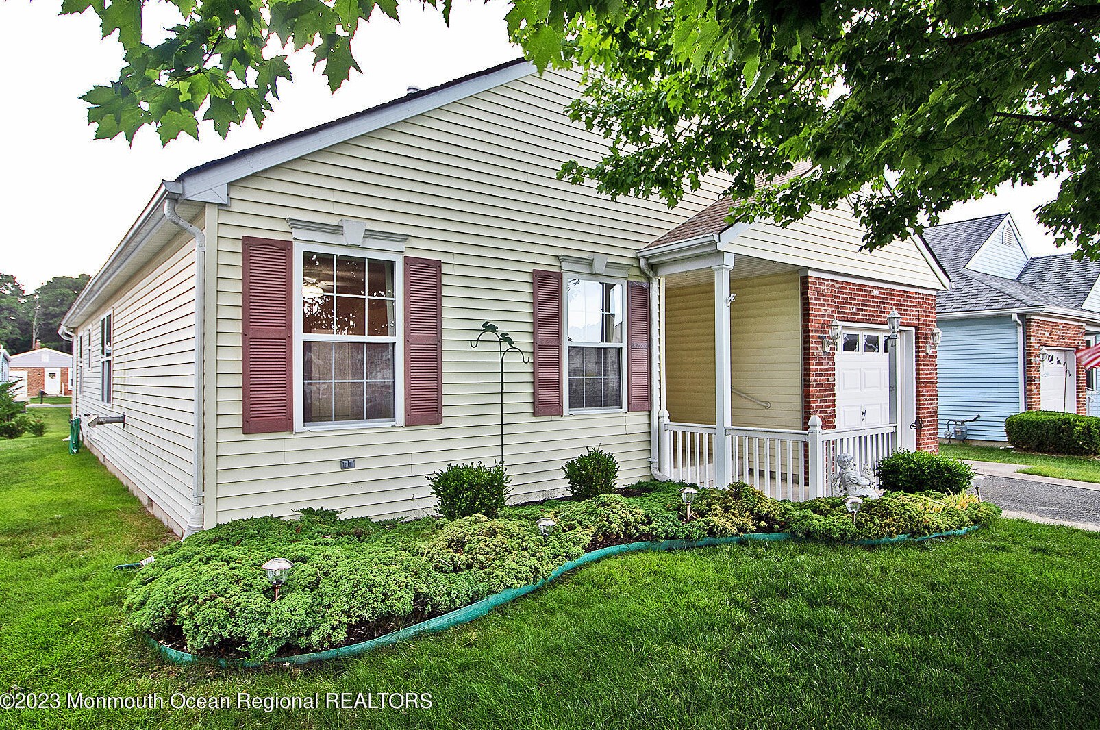 30 Winterton Dr, Toms River, NJ 08757-6022