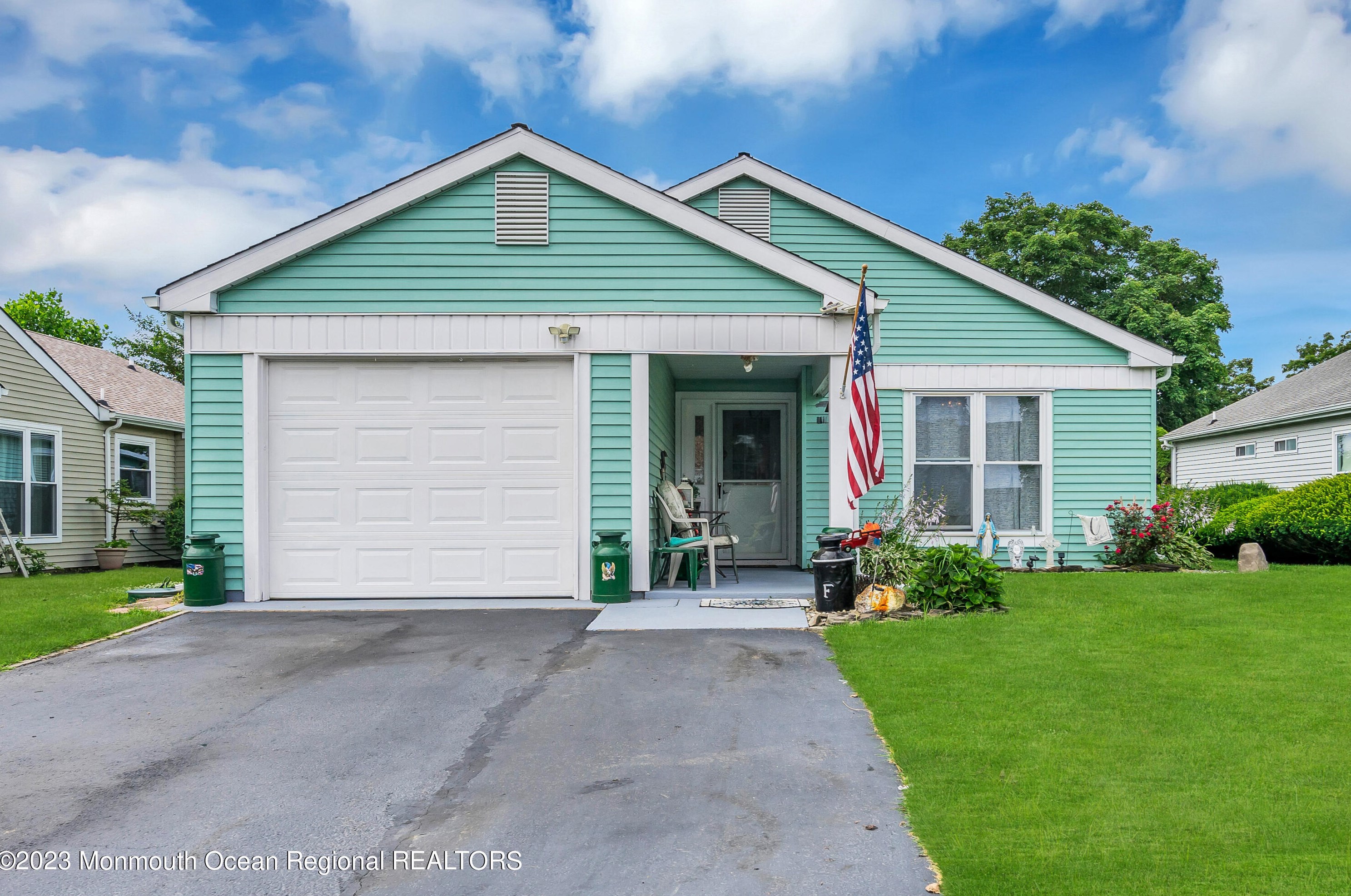 23 Marston Row, Lakehurst, NJ 08759