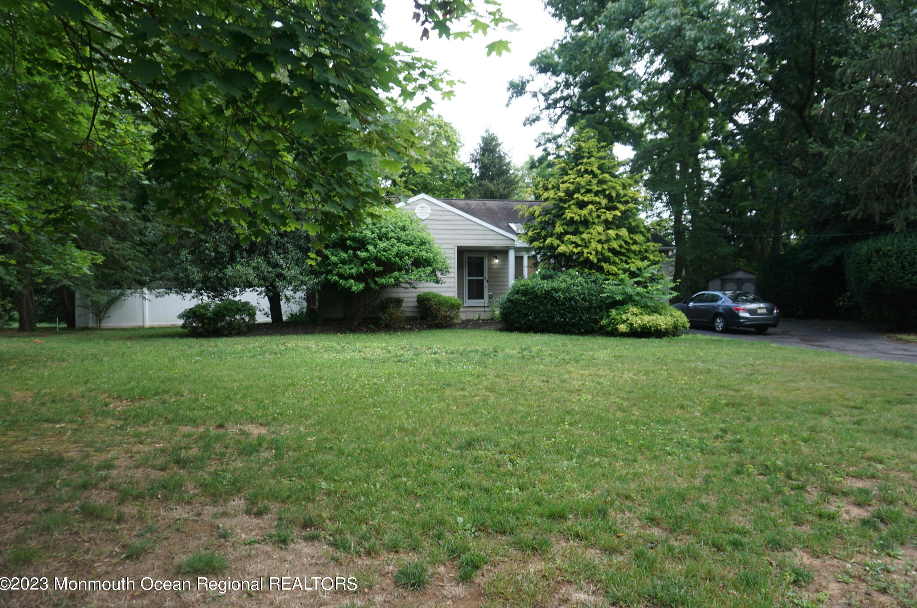 114 Bruce Rd, Tinton Falls, NJ 07701