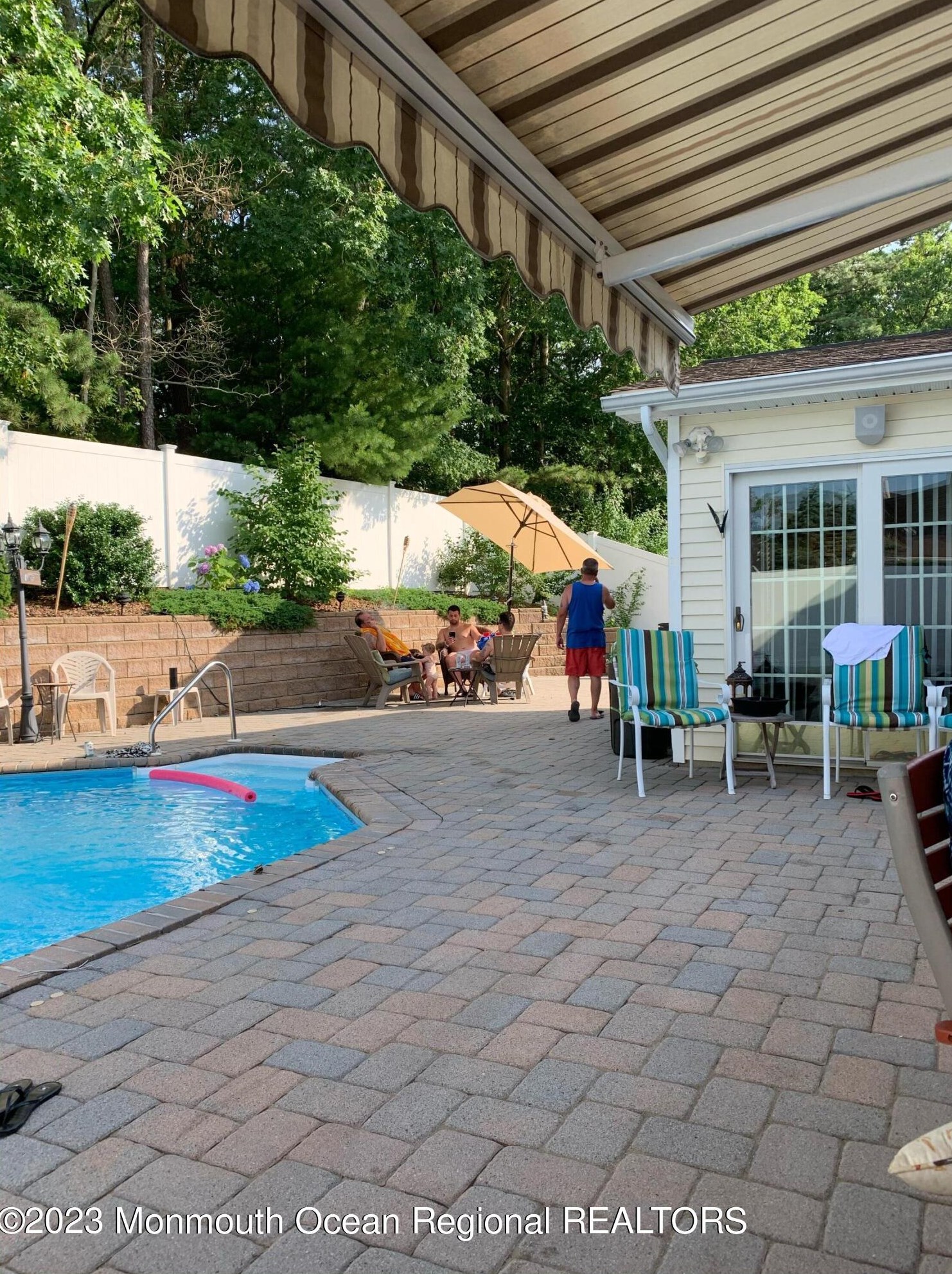 7 Crystal Ct, Barnegat Township, NJ 08005-2228