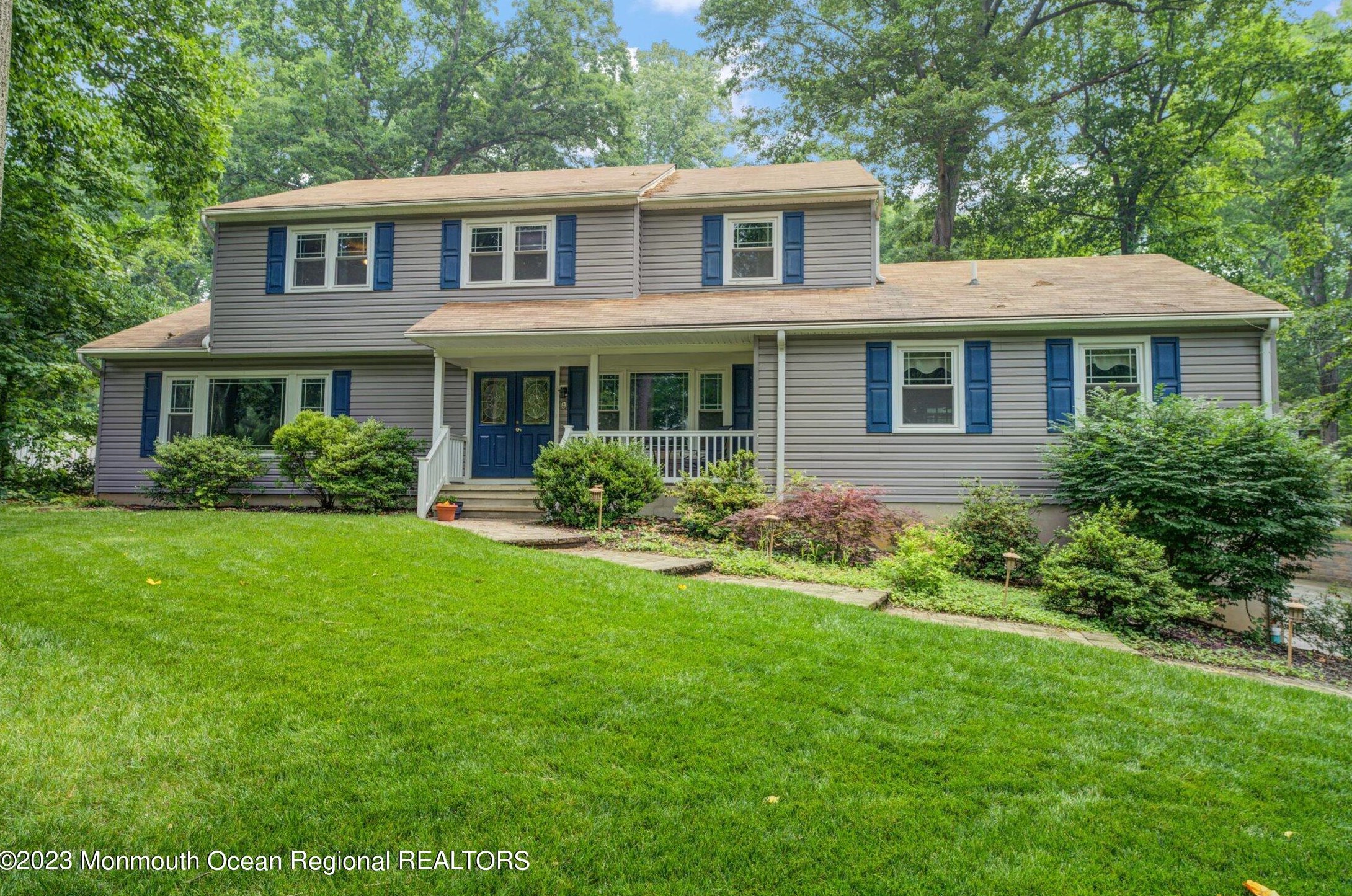 9 Lefferts Ct, Middletown, NJ 07748