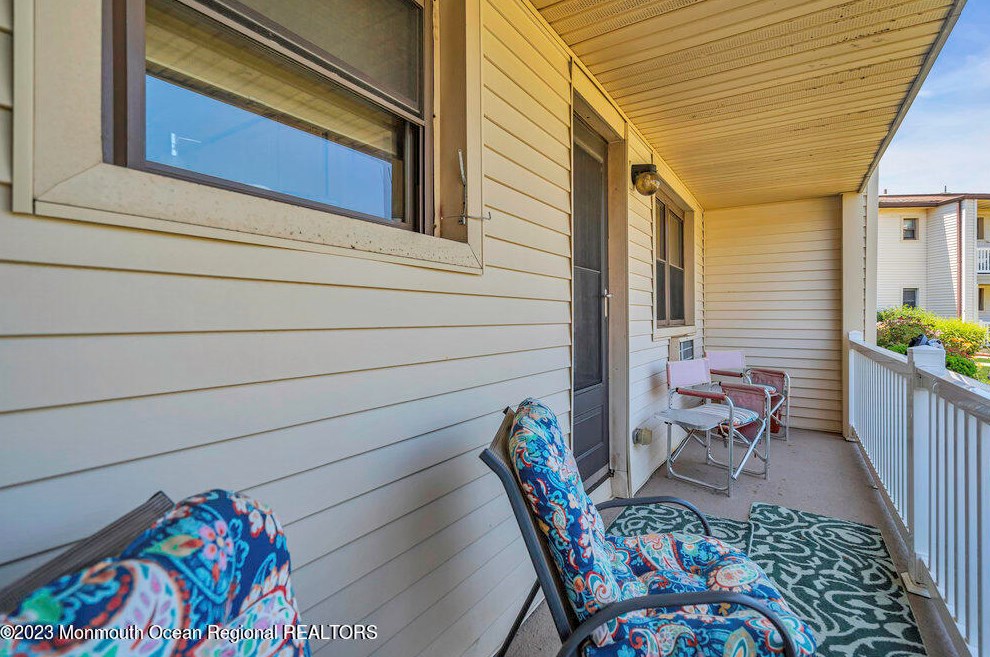 137 Wharfside Dr, Monmouth Beach, NJ 07750-1246