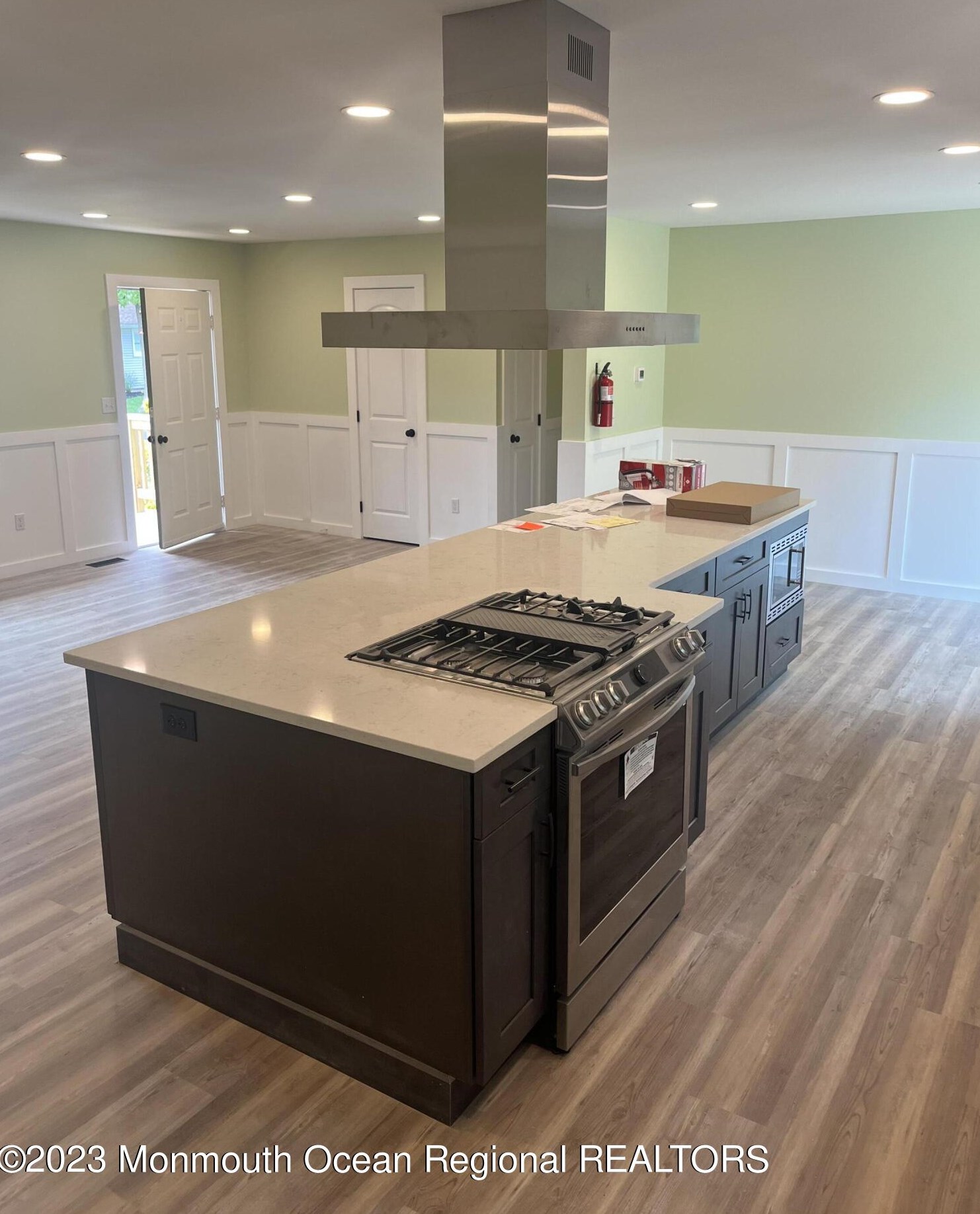 537 Ocean Ave, Beachwood, NJ 08722