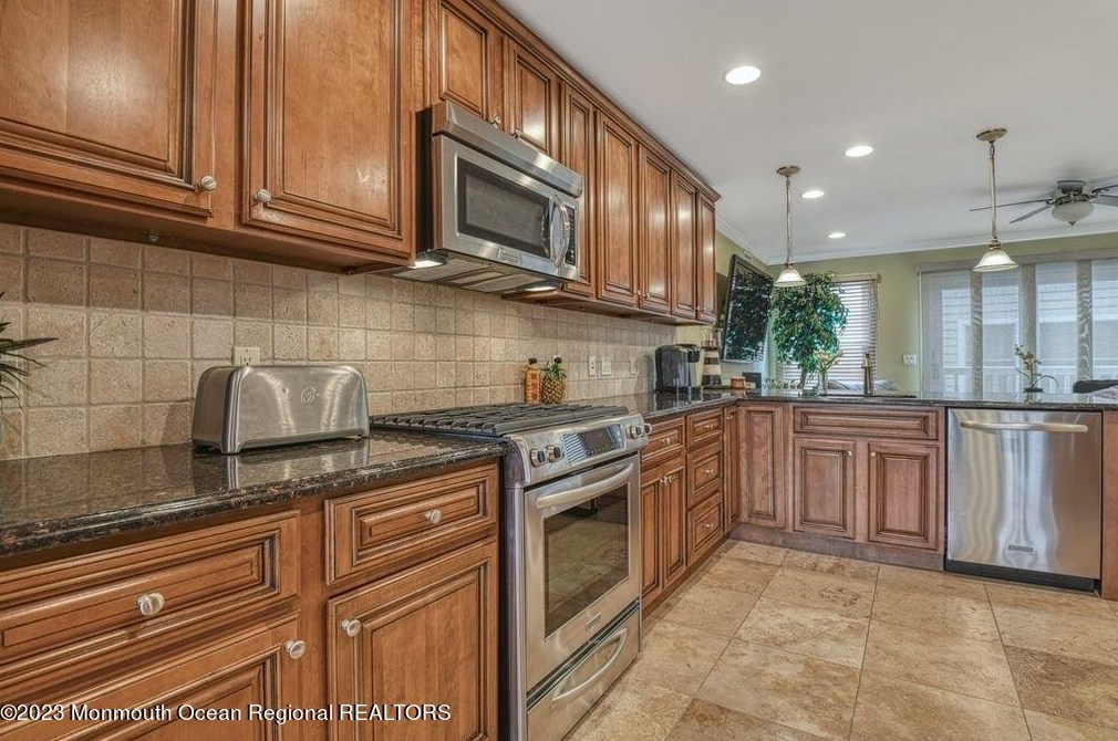 21 Blaine Ave #3, Pelican Island, NJ