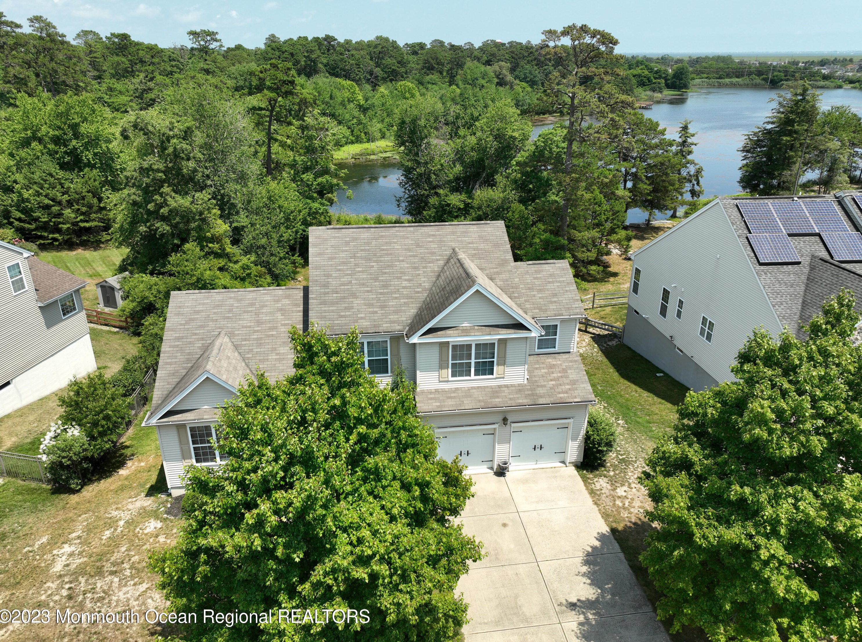 27 Waters Edge Dr, Tuckerton, NJ 08087