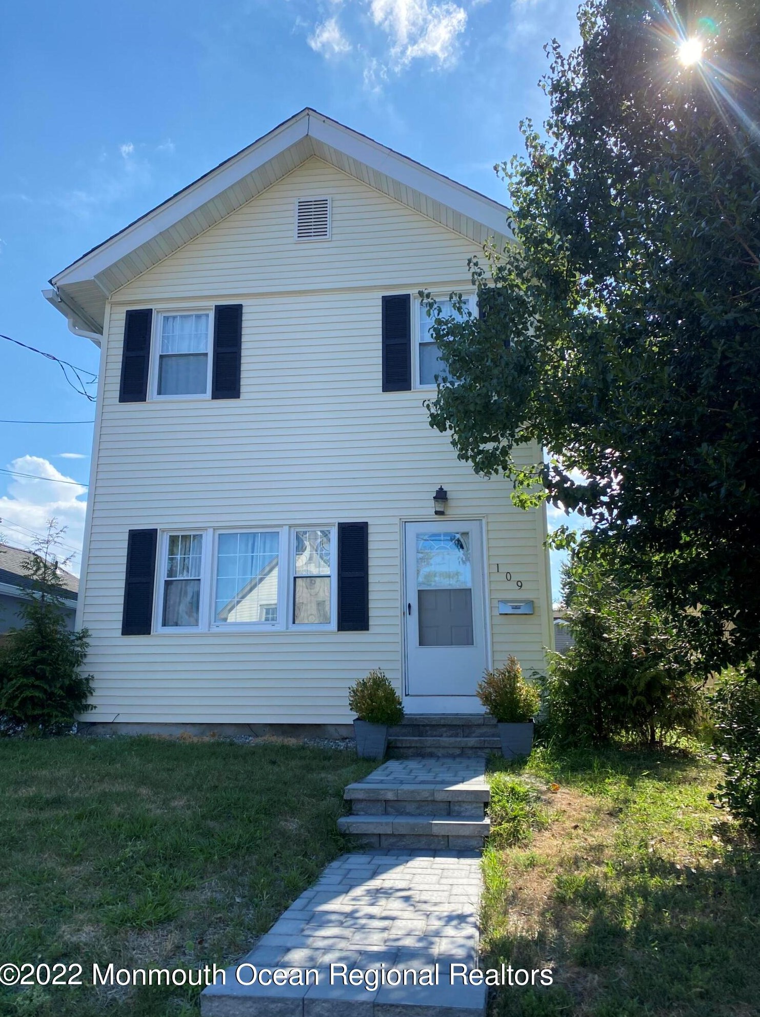 109 E River Rd, Locust, NJ 07760