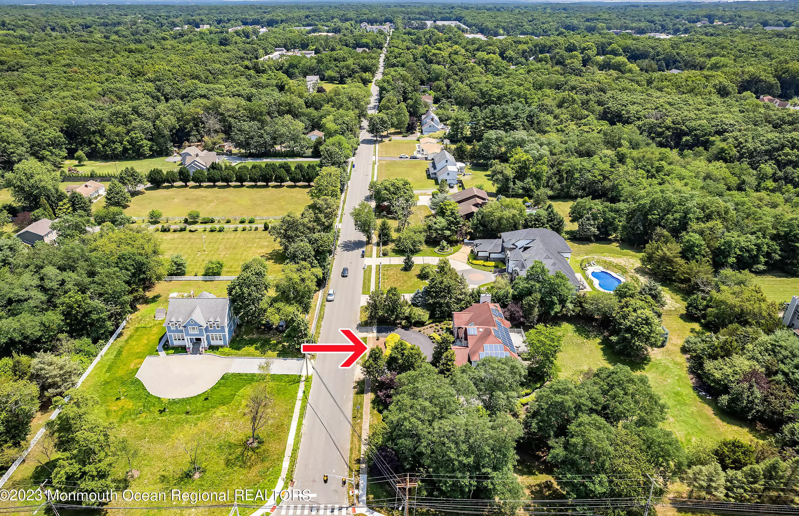 186 Riverwood Dr, Toms River, NJ 08755