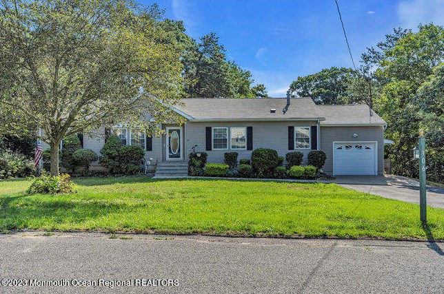 306 Cumberland Blvd, Toms River, NJ 08757-3635