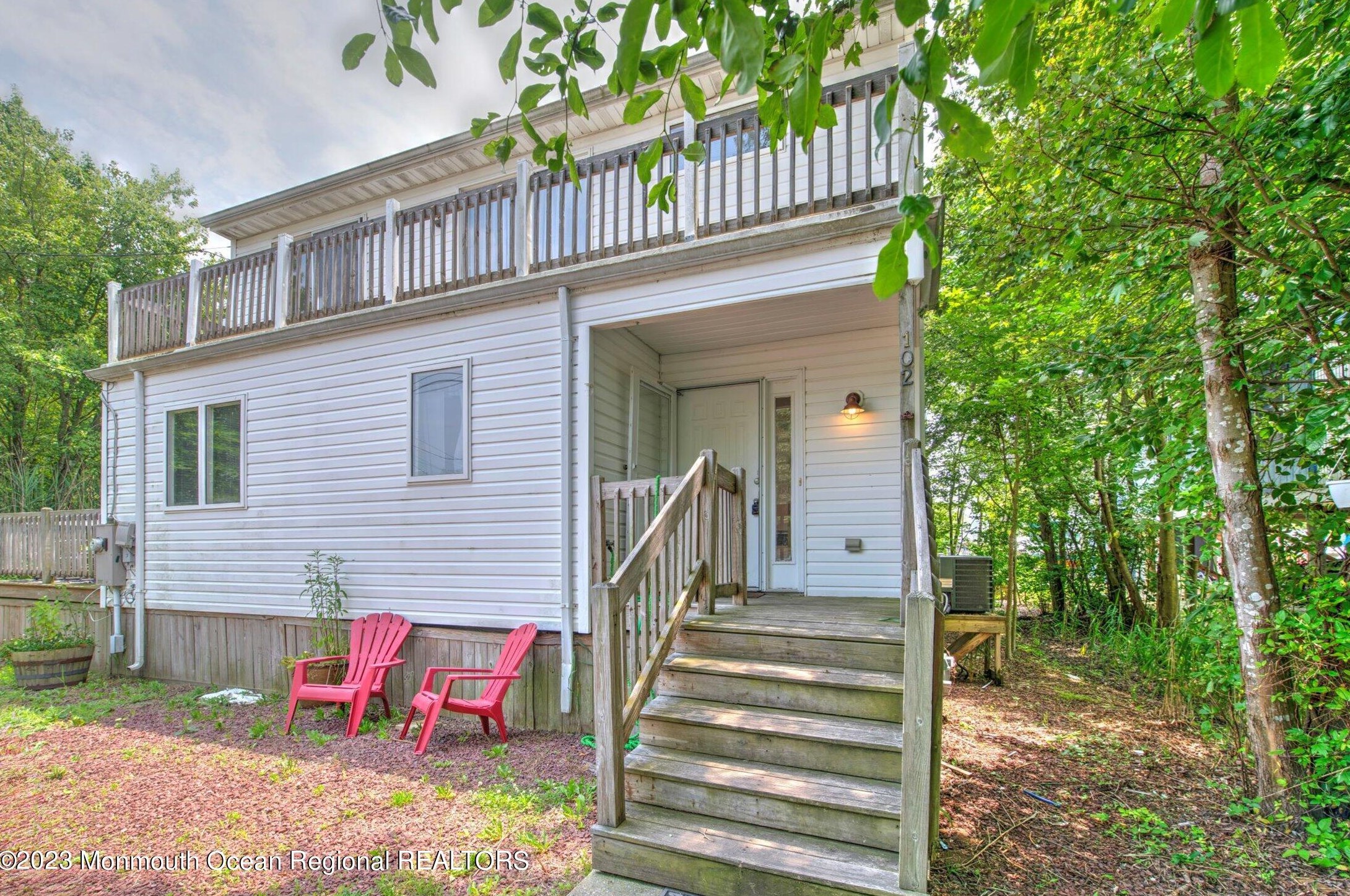 102 Demmy Ave, Waretown, NJ 08758-2326