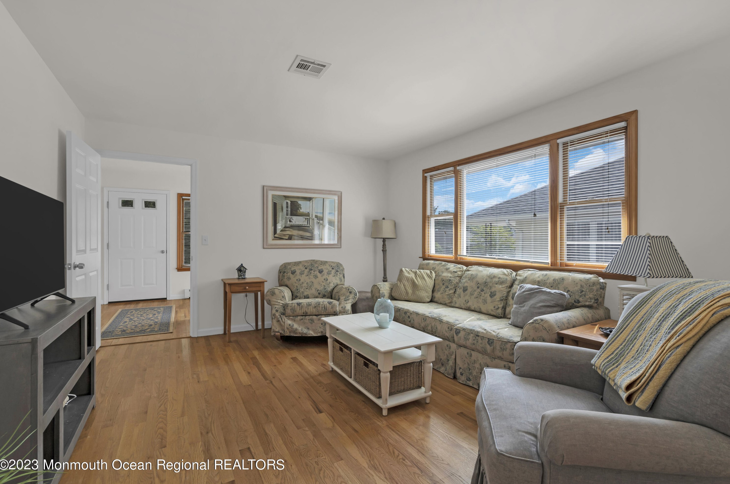 1761 Mt Idenburg Ln, Toms River NJ 08753-1421 exterior