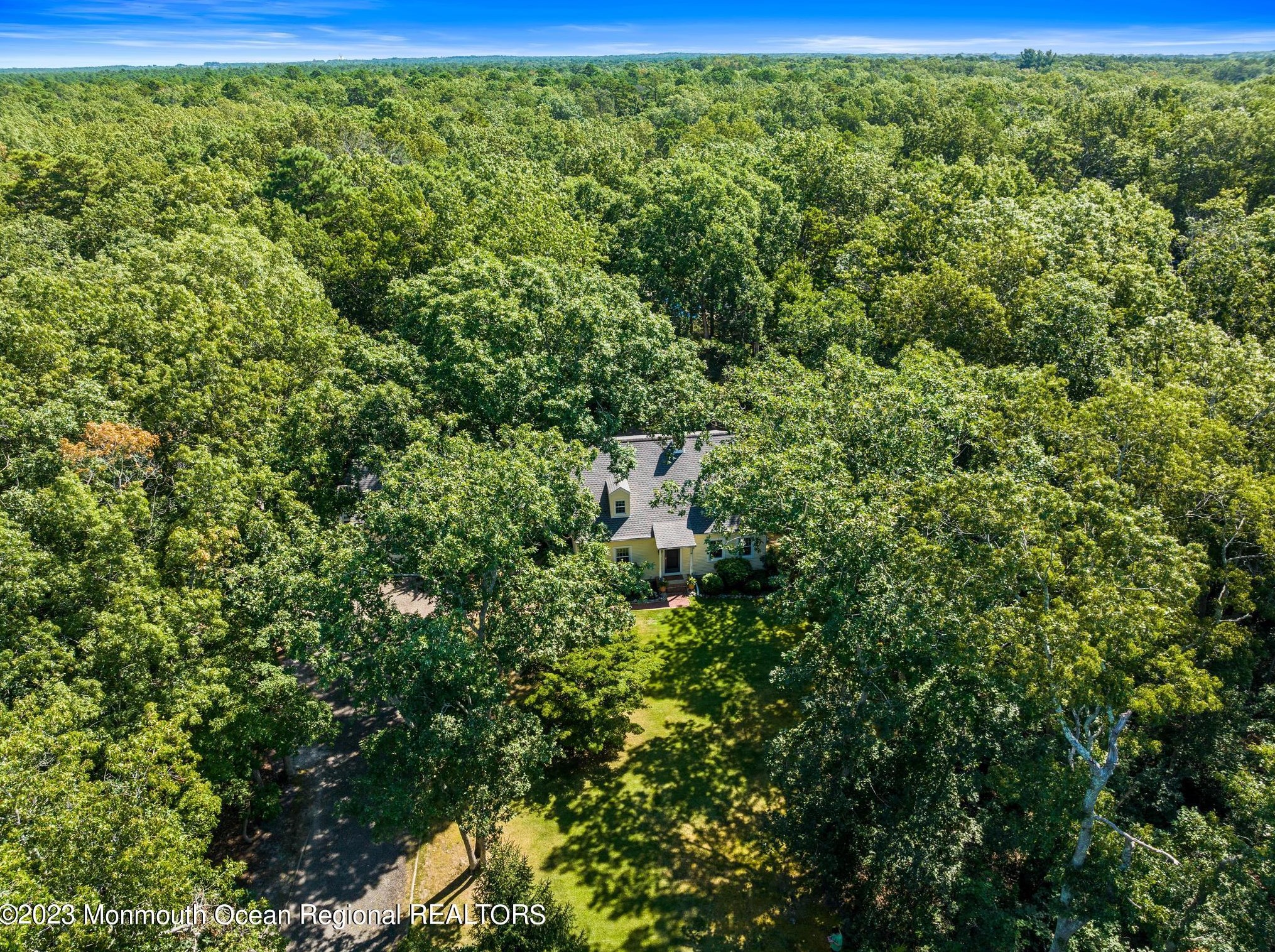 4 Forest Edge Dr, Tuckerton, NJ 08087