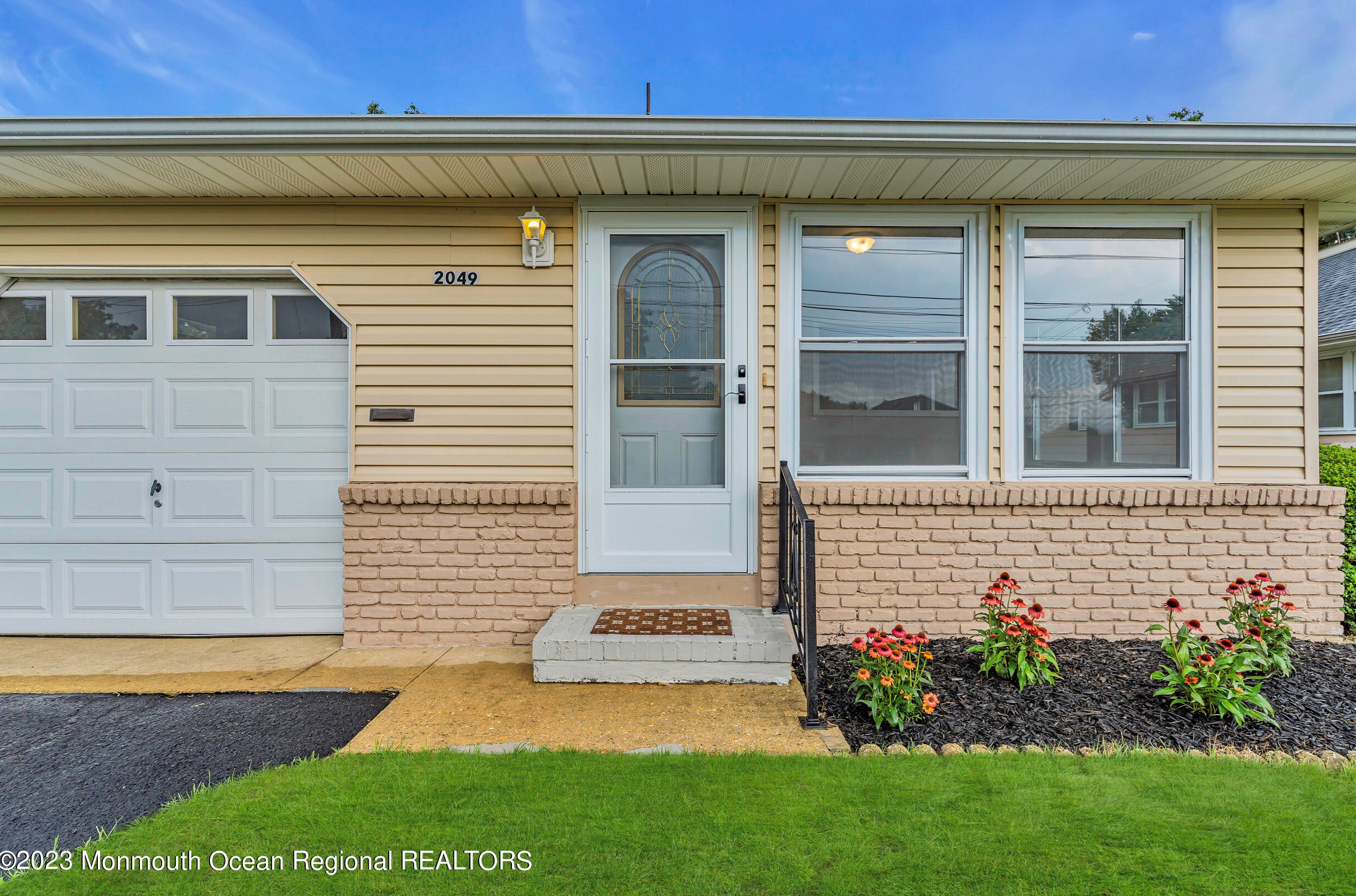 2049 Hovsons Blvd, Toms River NJ  08753-1602 exterior