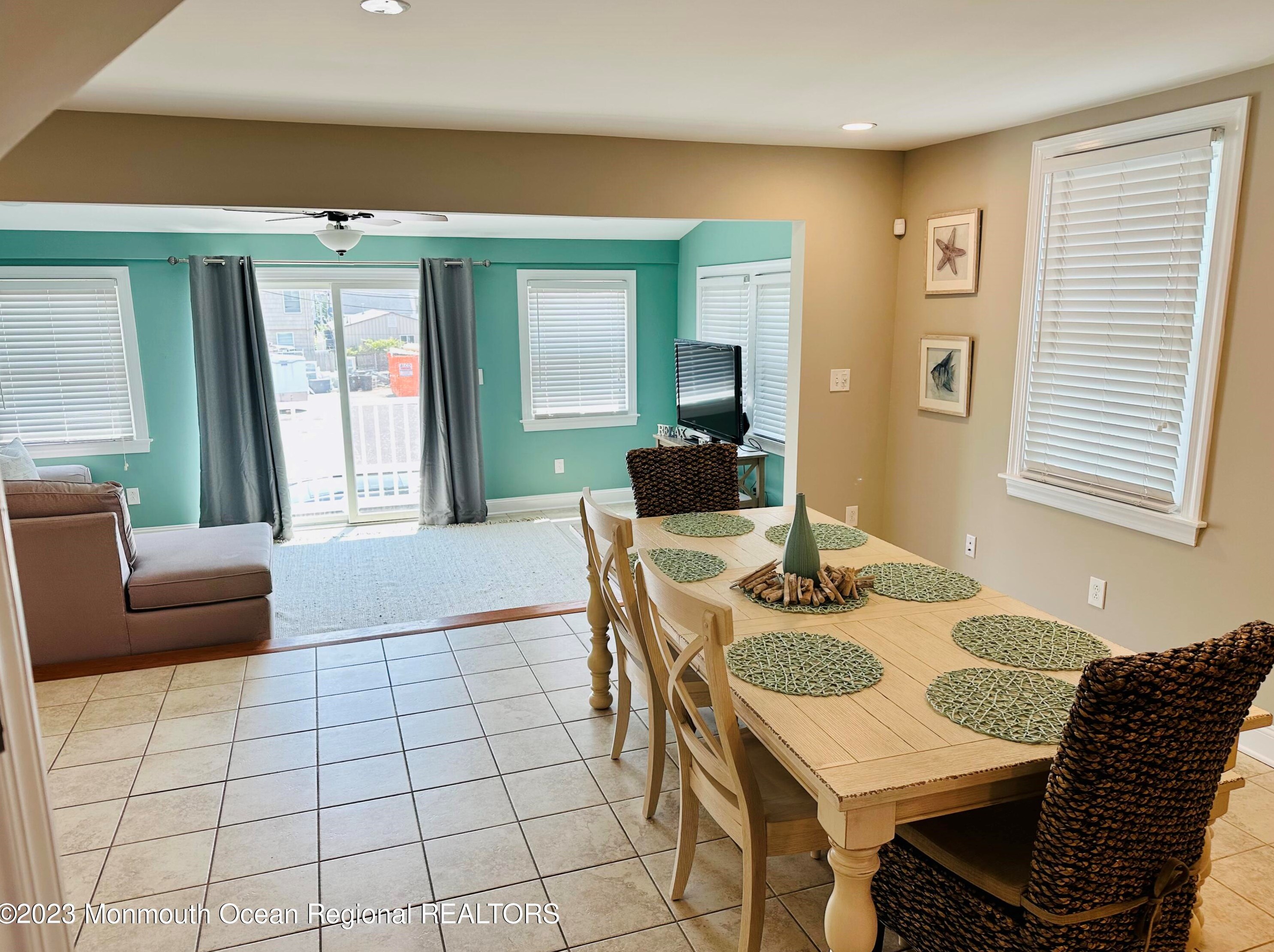 36 Kearney Ave, Pelican Island, NJ 08751