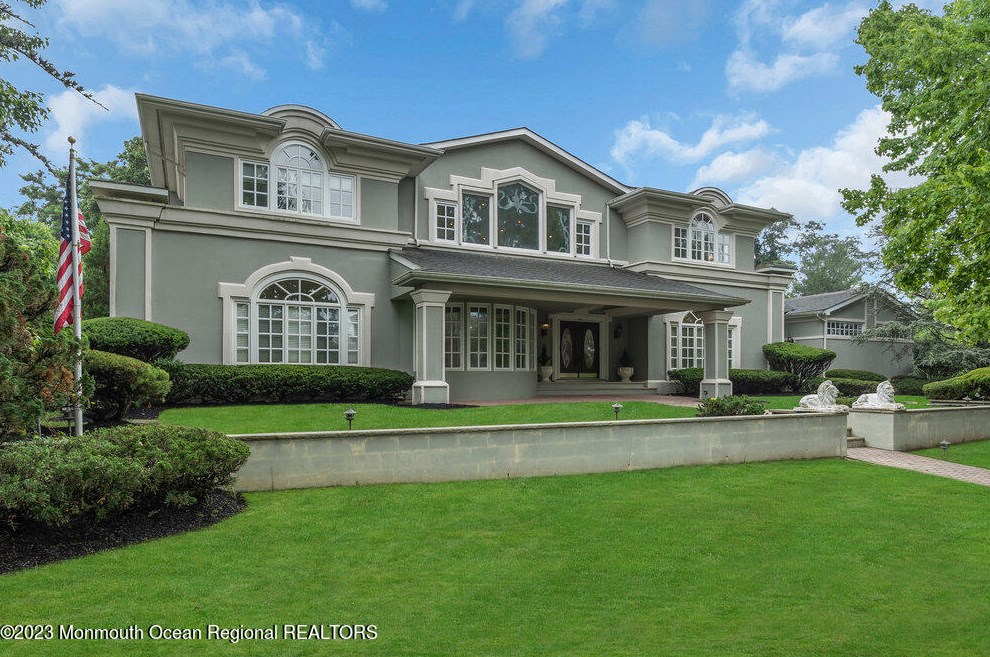 10 Meadow Ln, West Long Branch, NJ 07764