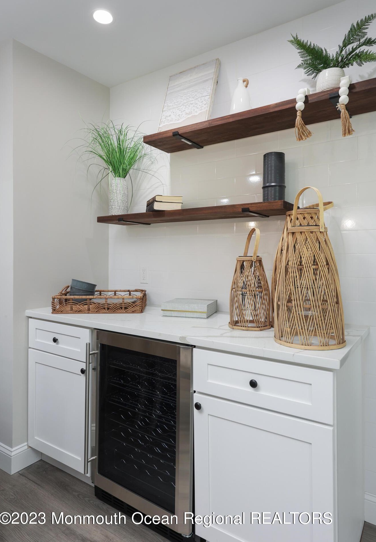 21 Stanford Dr, Toms River NJ  08757-4404 exterior