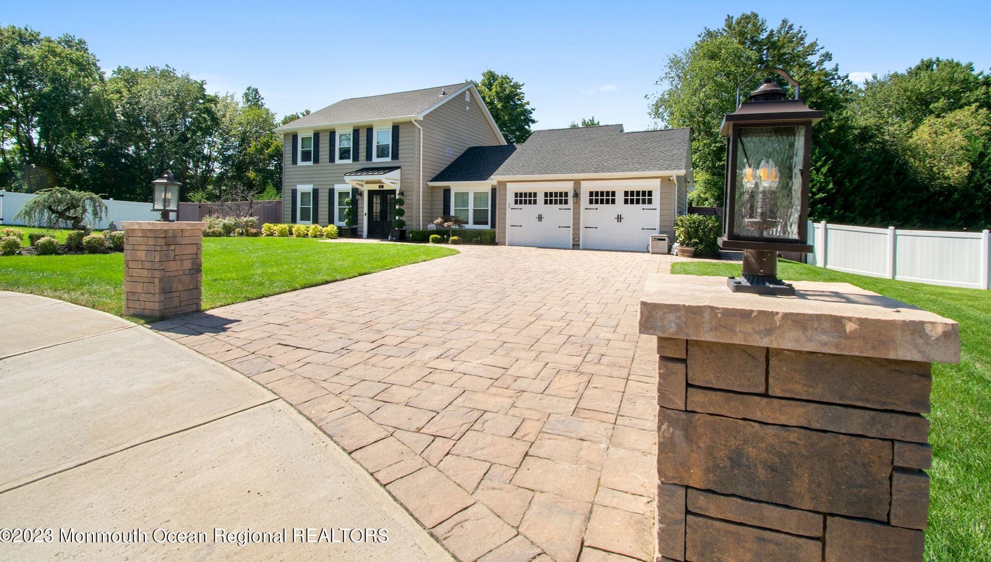 16 Croydon Ct, Millstone Township, NJ 07726-8201