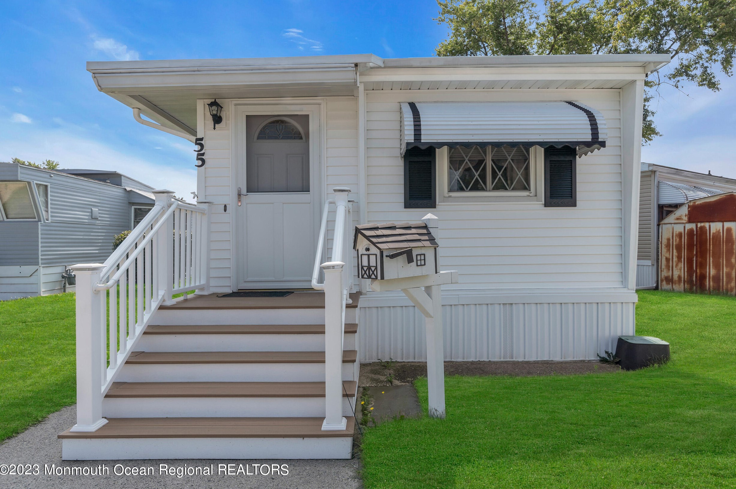 55 Bayshore Mobile Manor, Hazlet, NJ 07730