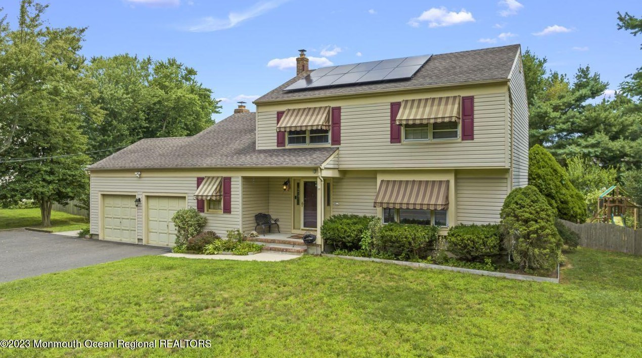 1589 Bay Ave, Toms River, NJ 08753-3336