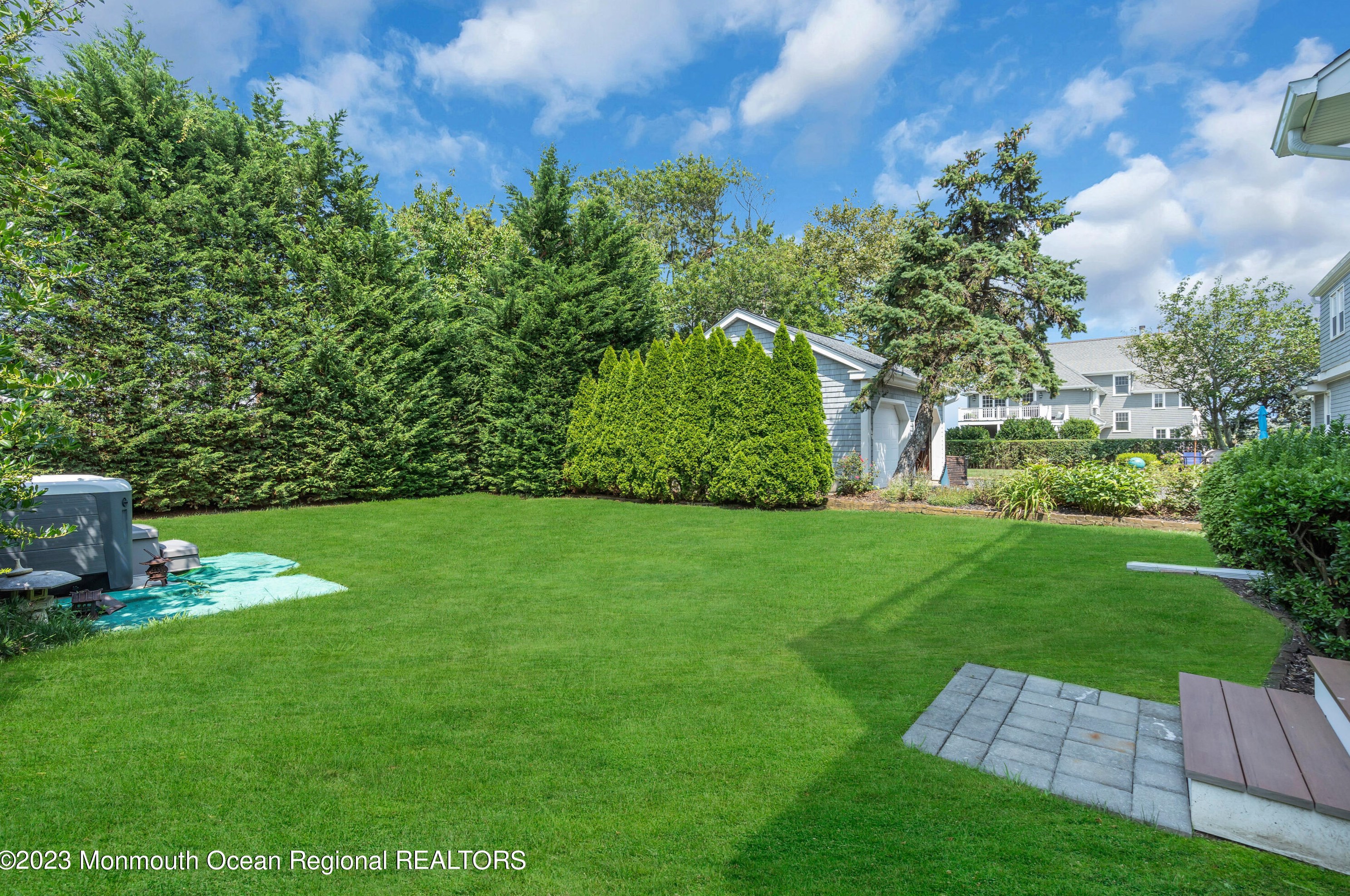 12 Atlantic Ave, Wall Township NJ 08736-1202 exterior