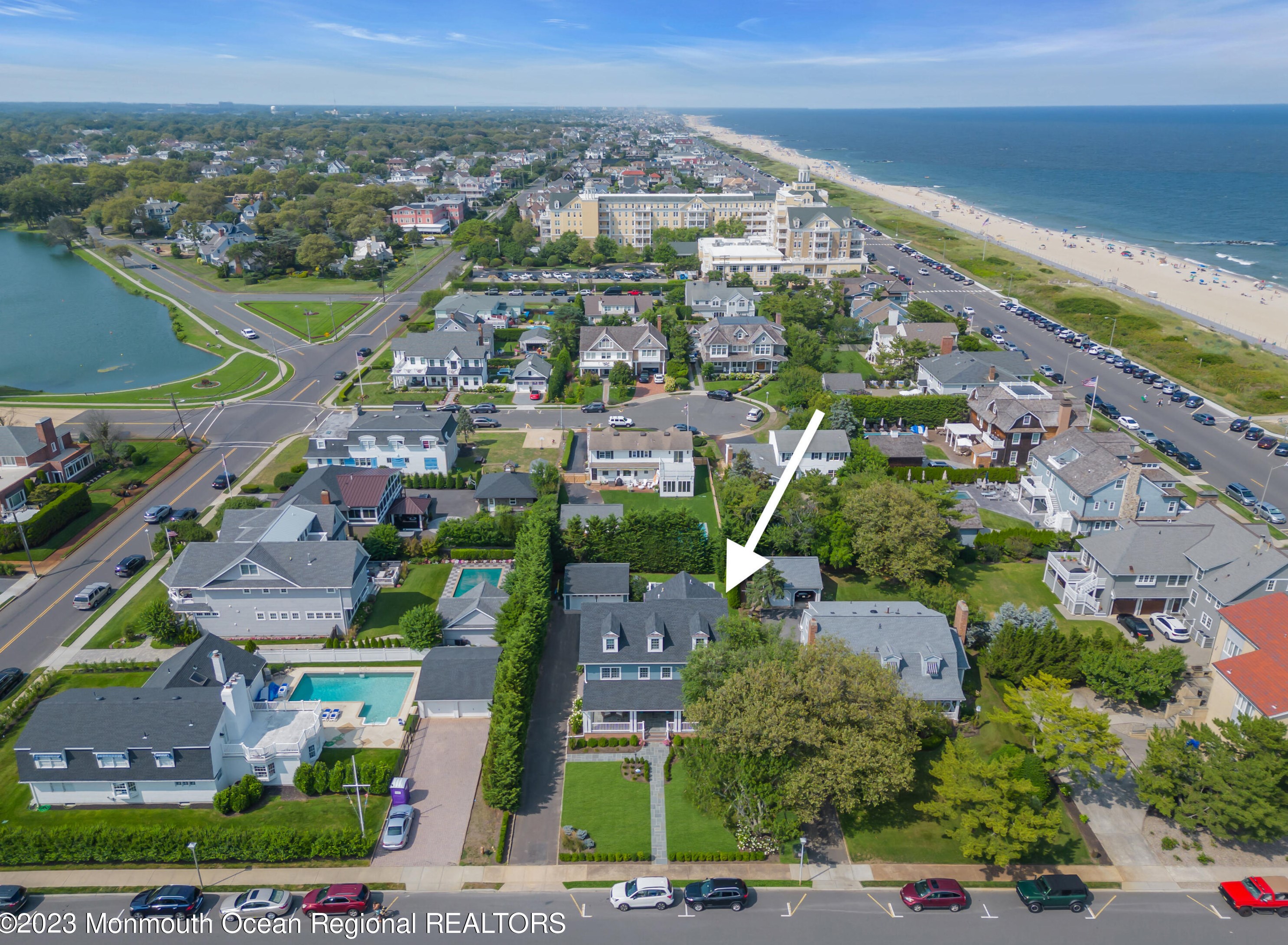 12 Atlantic Ave, Wall Township NJ 08736-1202 exterior