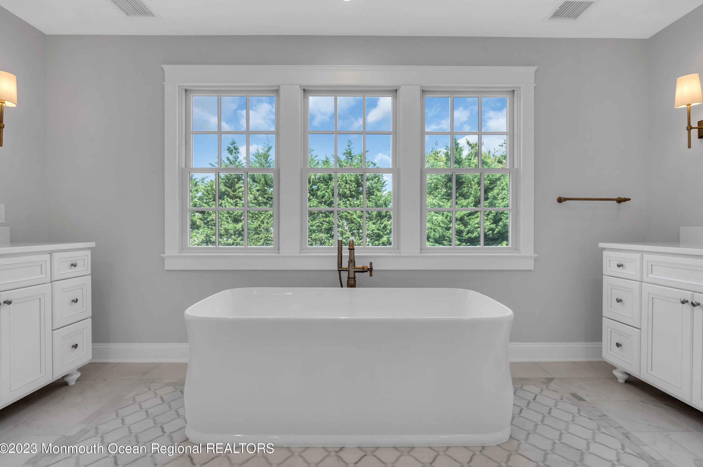 12 Atlantic Ave, Wall Township NJ 08736-1202 exterior