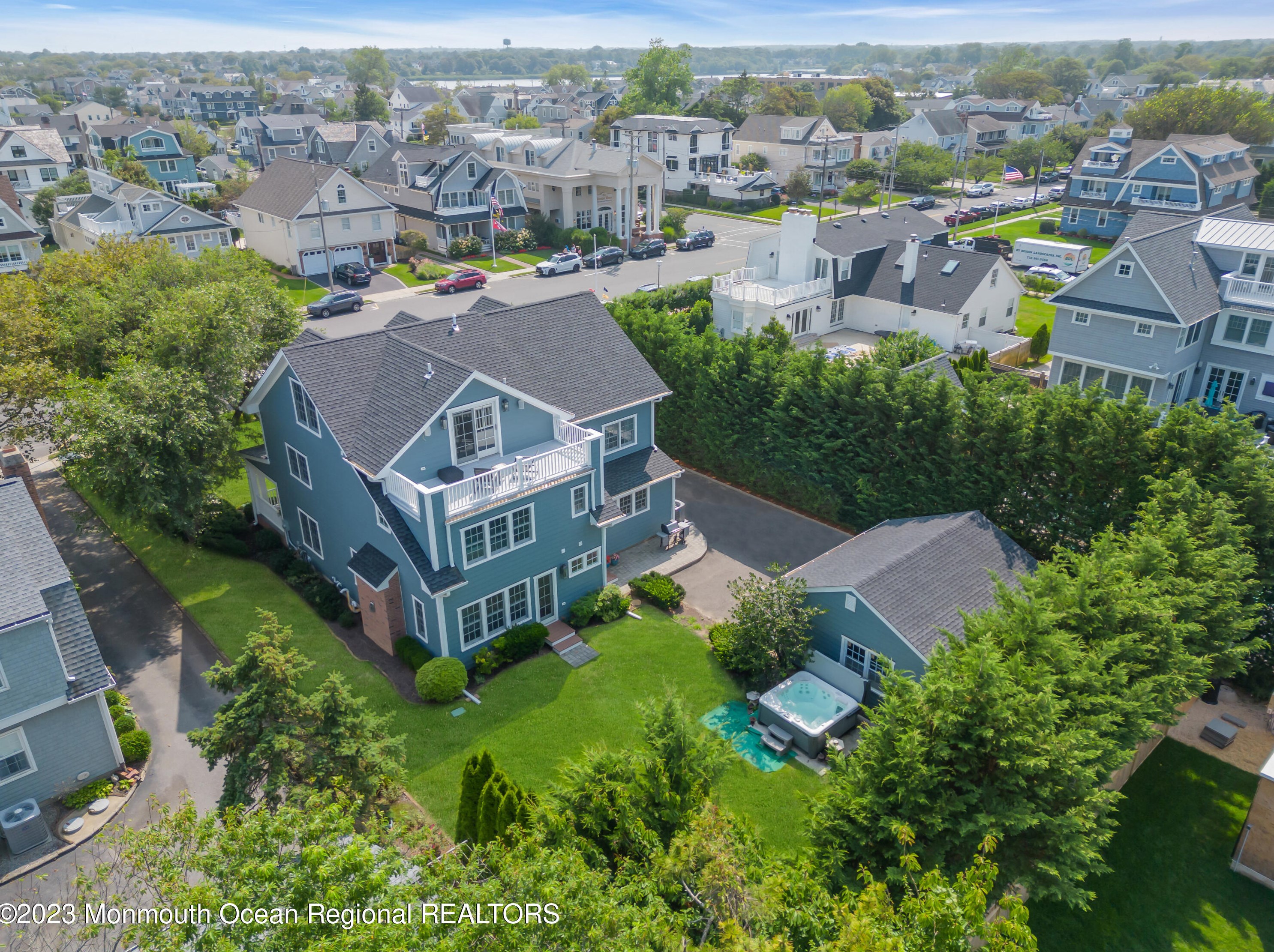 12 Atlantic Ave, Wall Township NJ 08736-1202 exterior