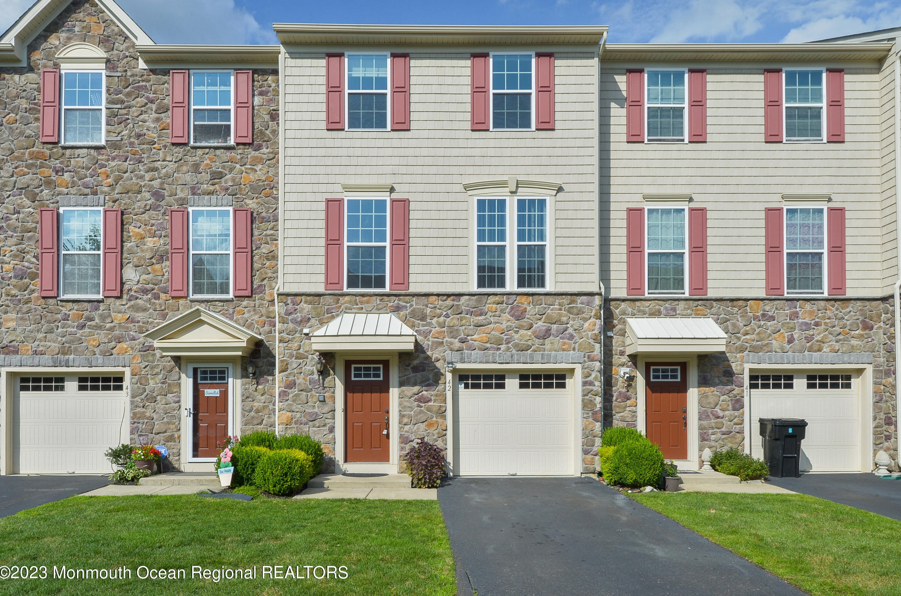 42 Phillip E Frank Way, Cliffwood, NJ 07721