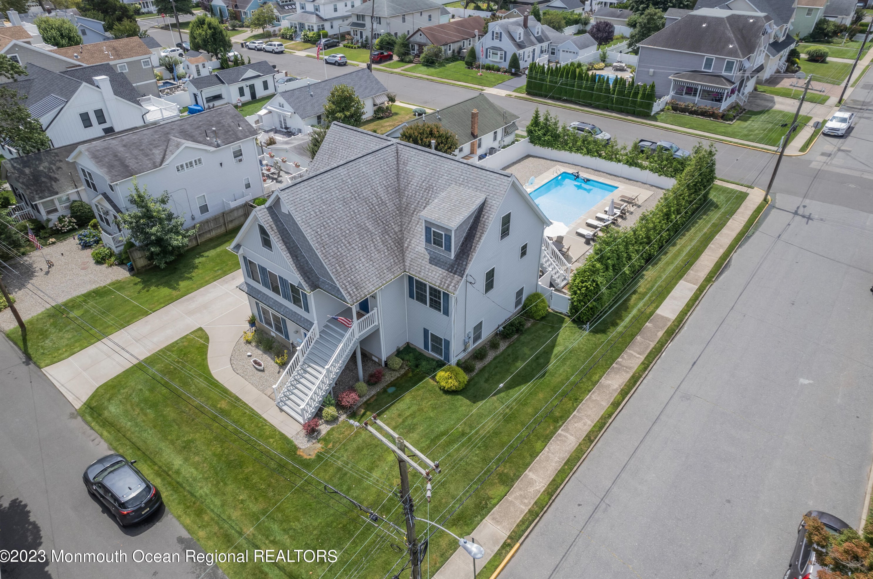 141 Lake Ave, Wall Township NJ  08736-3238 exterior